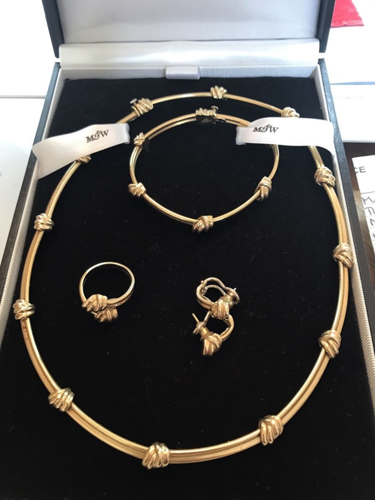 MAPPIN & WEBB 18ct GOLD LOVE KNOT SET INC NECKLACE. BRACELET. RING & EARRINGS INC BOX & RECEIPTS 82g