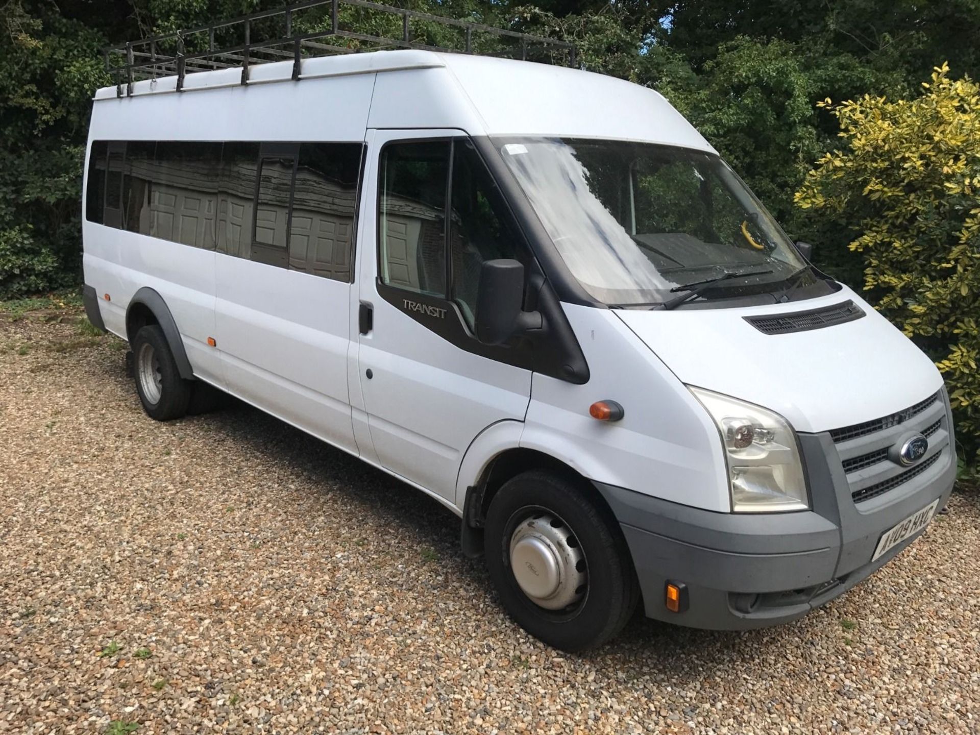 17 SEATER FORD TRANSIT MINIBUS BUS 2009 09 REG - - Image 2 of 9