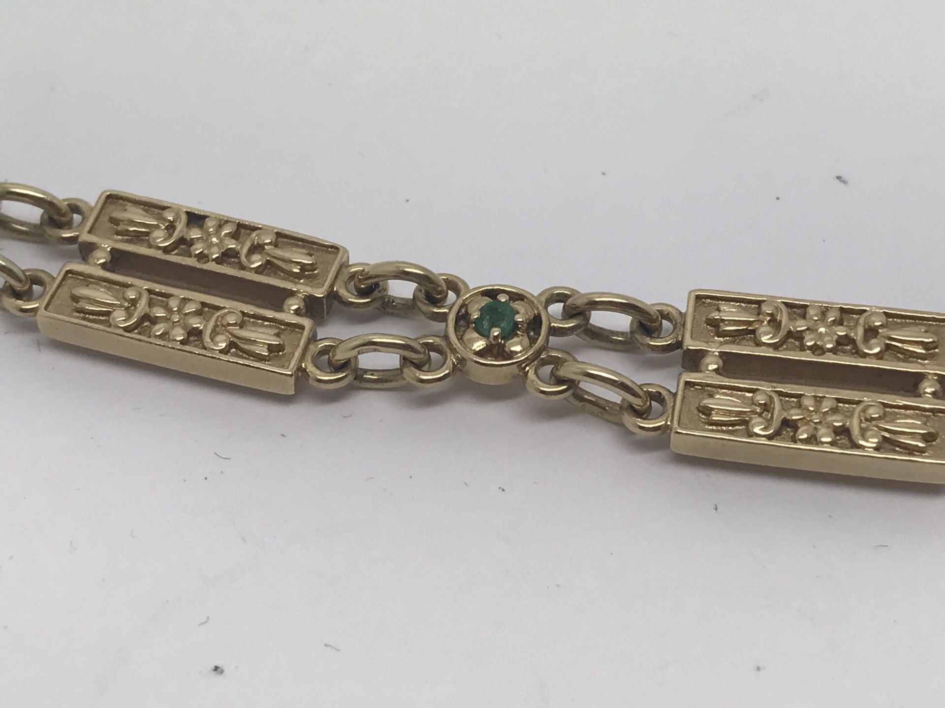 9ct GOLD BRACELET SET WITH EMERALDS - APPROX 19.6 GRAMS - Image 3 of 4