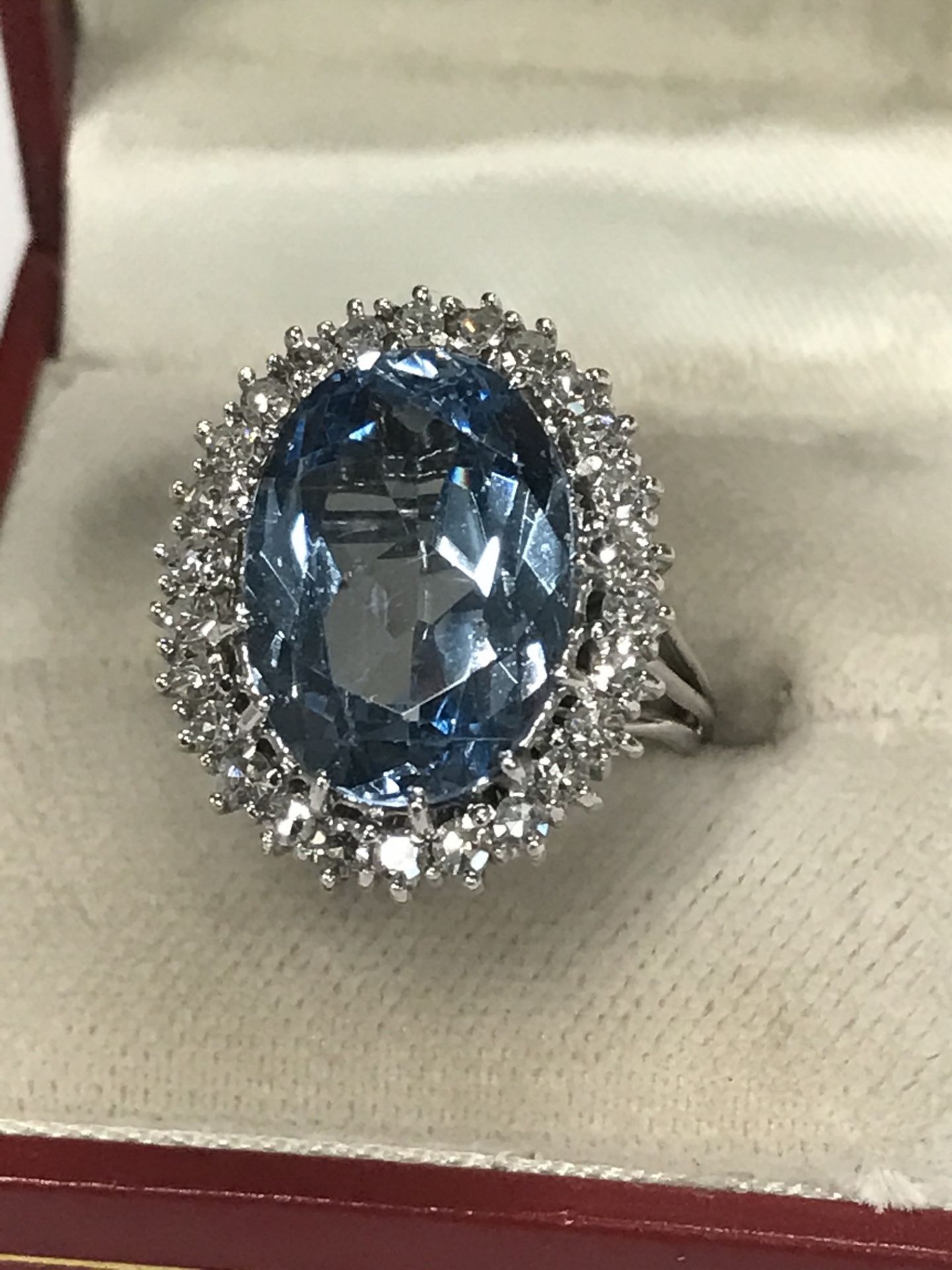 APPROX 20ct AQUAMARINE & DIAMOND 1.00ct RING MARKED 750 - Image 3 of 3