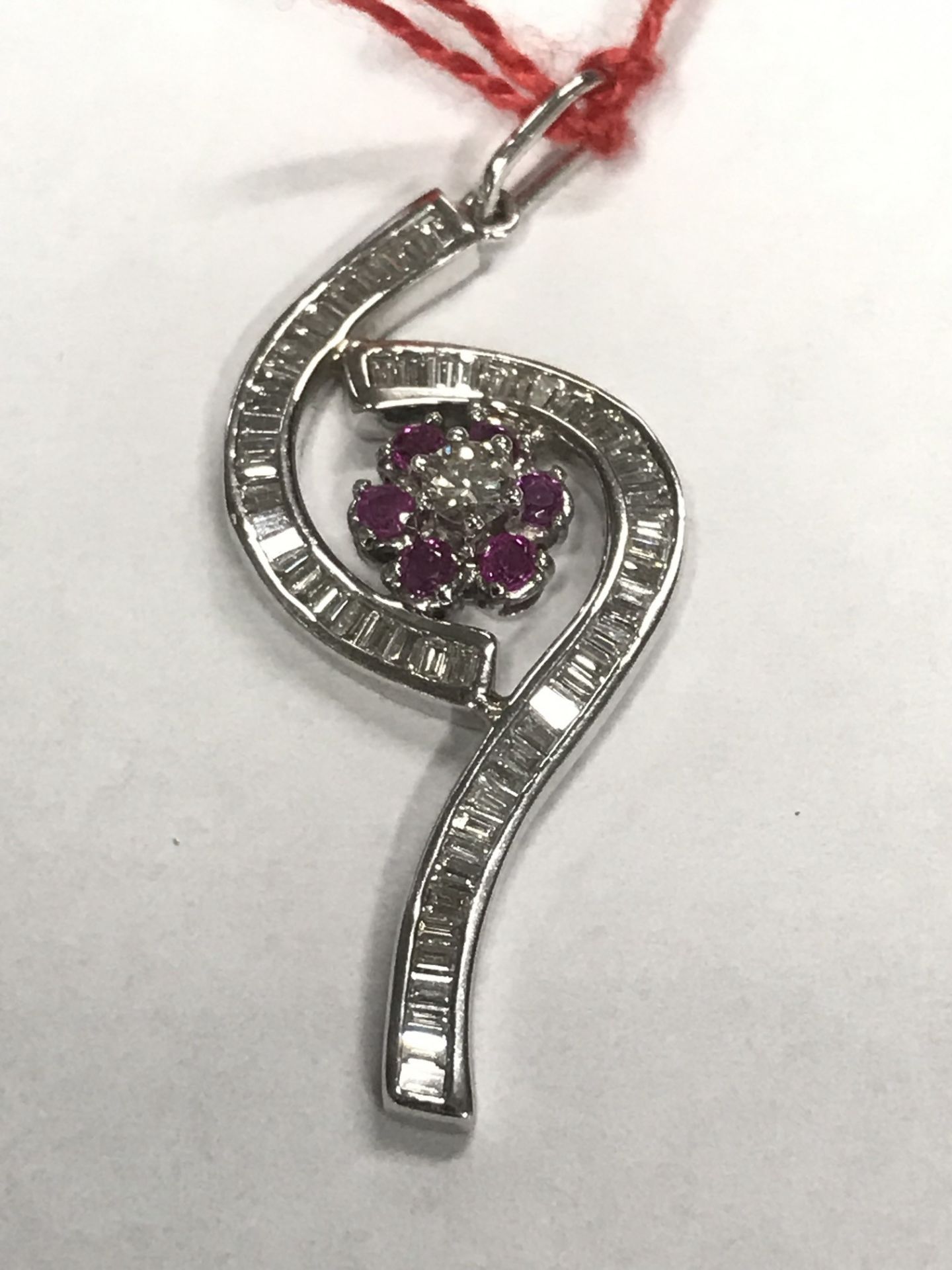 BAGUETTE DIAMOND APPROX 1.30ct & RUBY APPROX 0.50ct PENDANT - Image 3 of 3