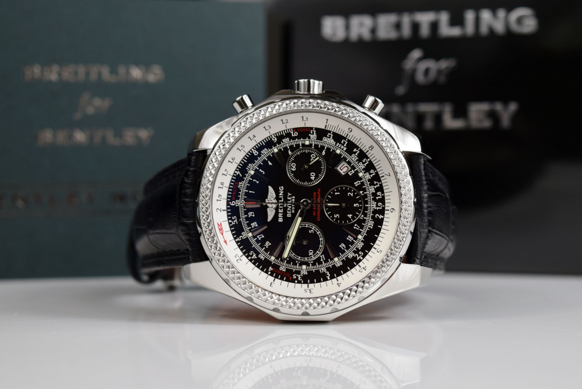 BREITLING BENTLEY MOTORS *SPECIAL EDITION* - STEEL (Model; A25362) - Image 9 of 16