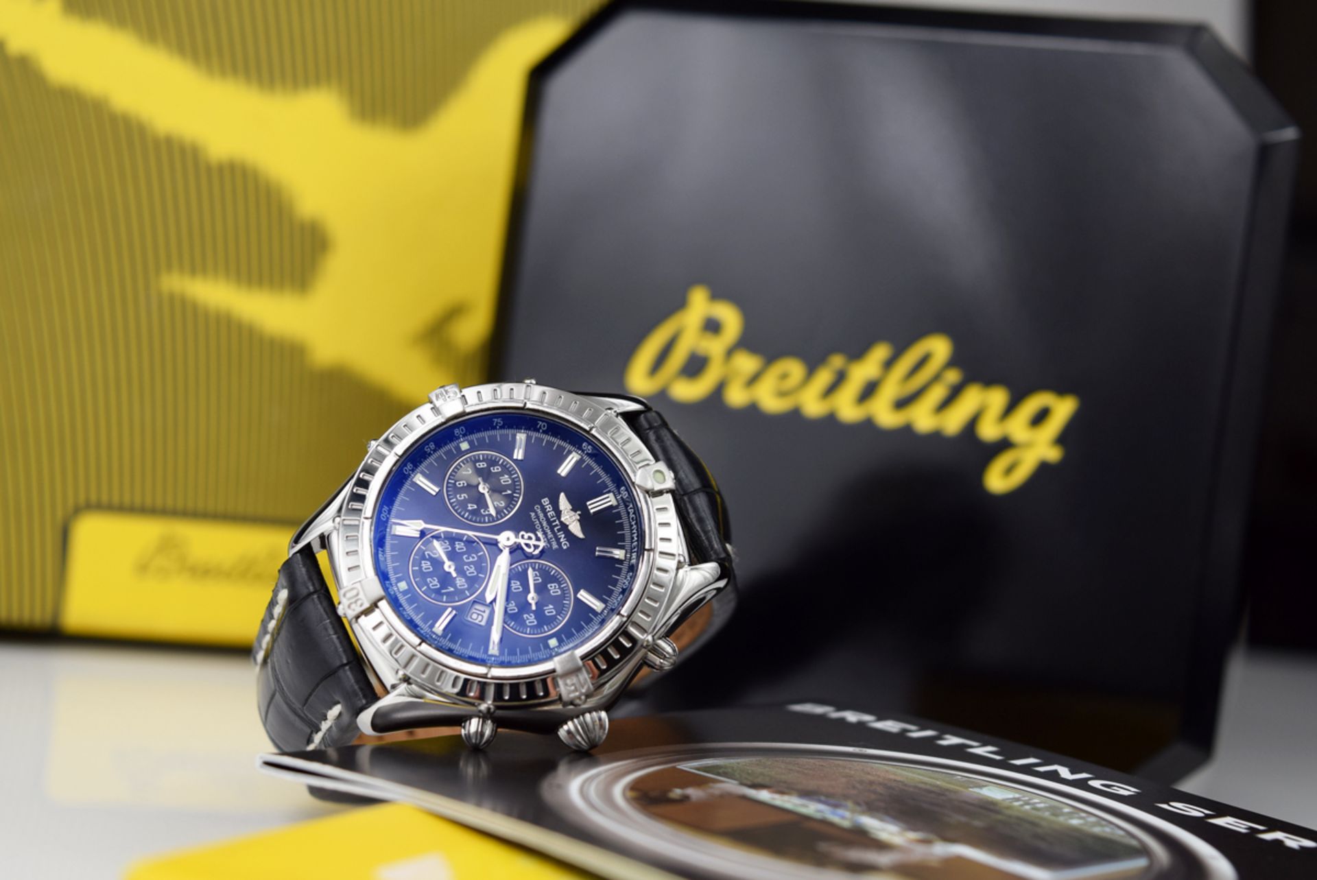 BREITLING SHADOW FLYBACK CHRONOGRAPH - STEEL AUTOMATIC (A35312) - Image 8 of 11