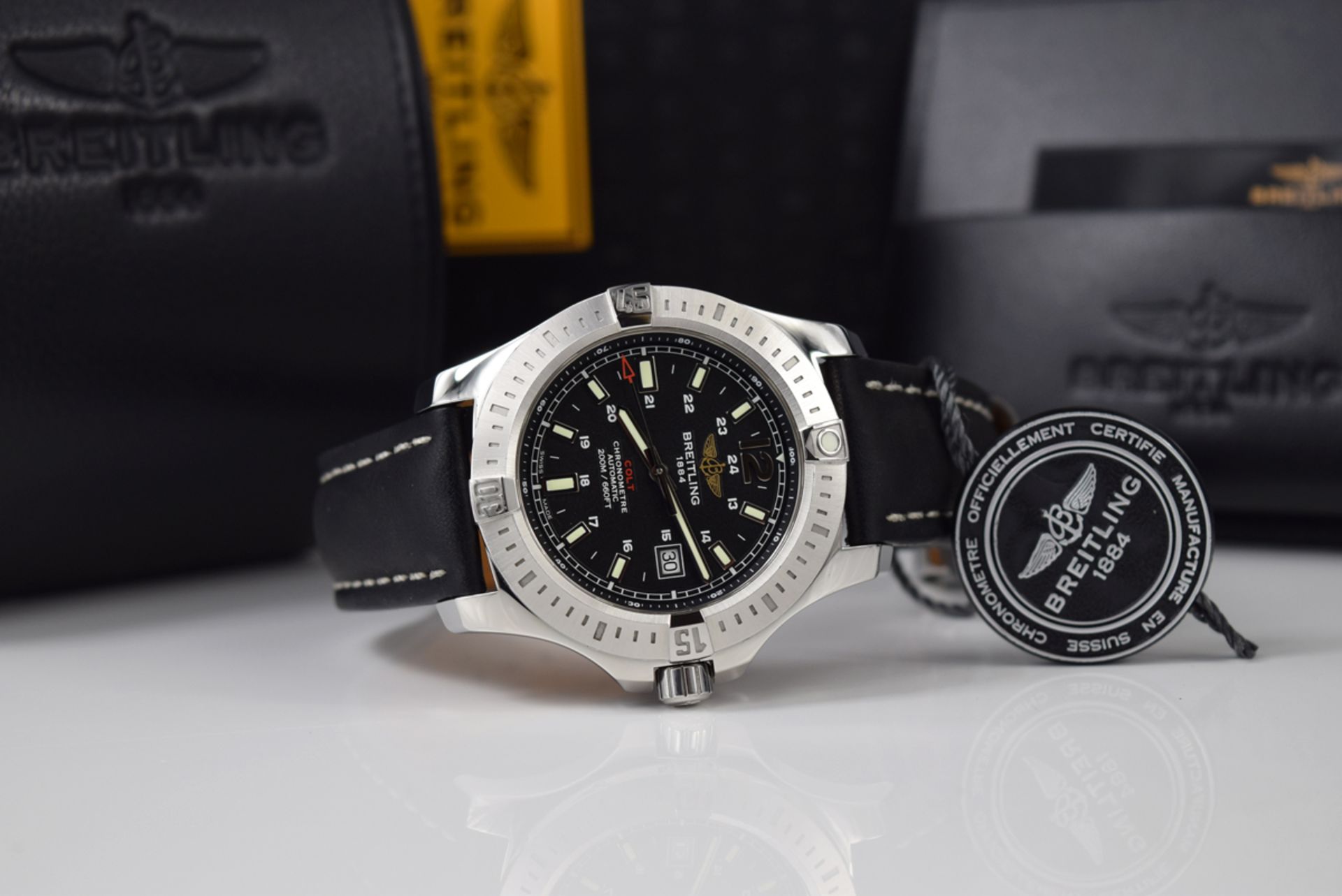 BREITLING COLT 44 AUTOMATIC - STEEL with BLACK DIAL & BLACK STRAP! - Image 5 of 12