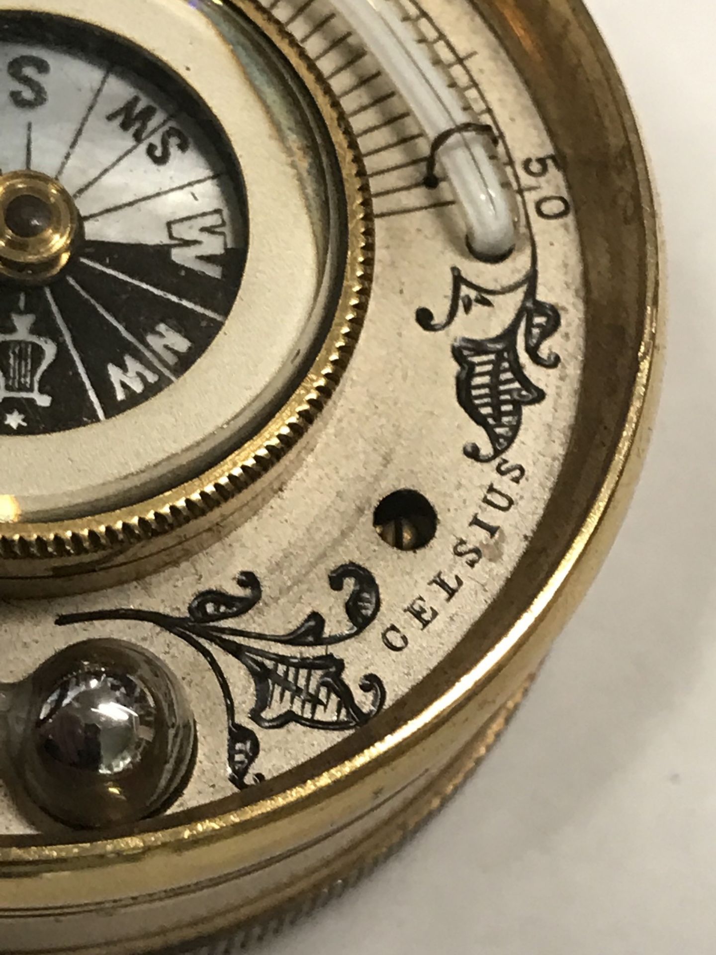 OLD COMPASS IN ORIGINAL DOUBLE OPENING CASE - Image 6 of 6