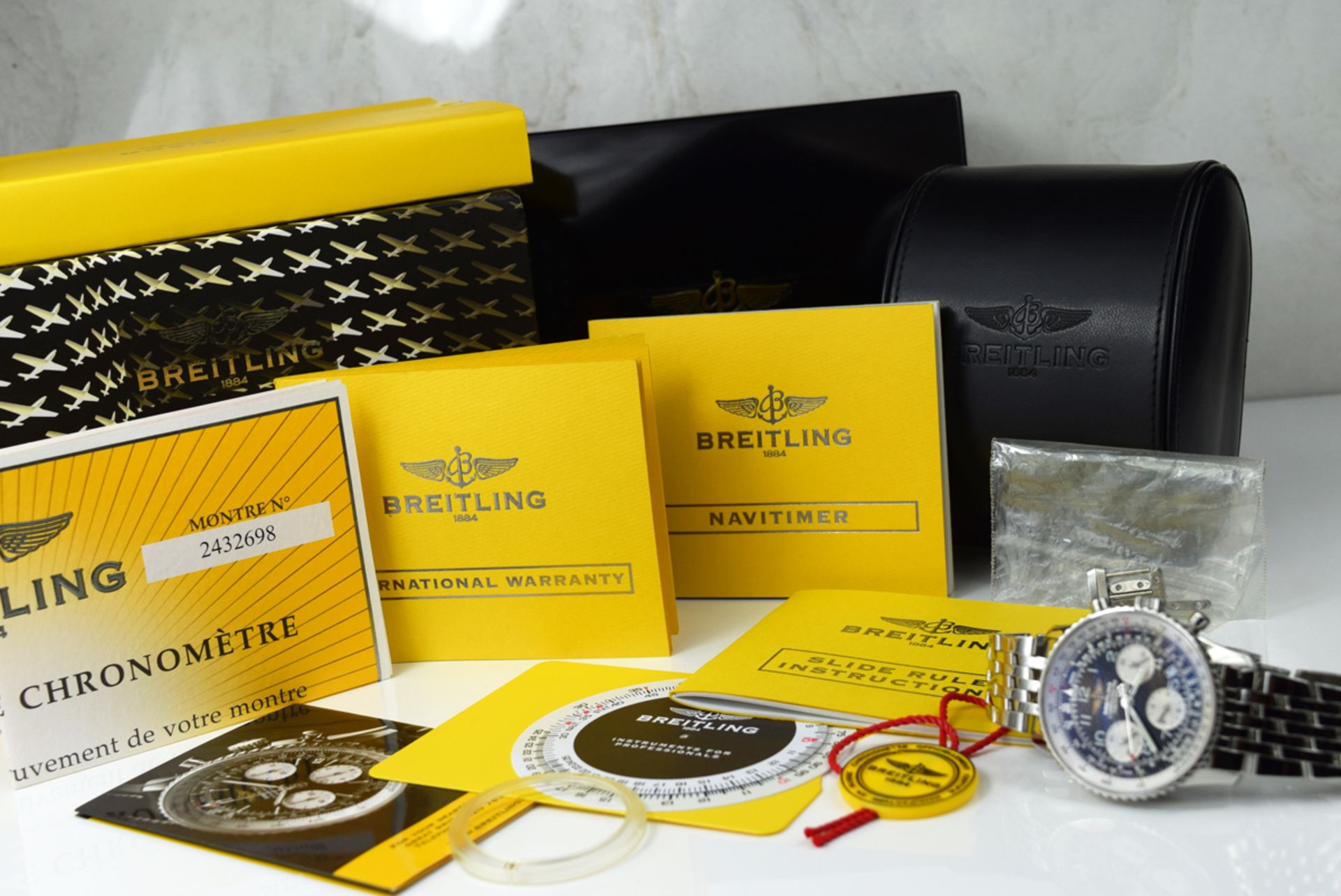 BREITLING NAVITIMER with RARE STEEL BRACELET & BLACK / WHITE DIAL!!! - Image 2 of 12