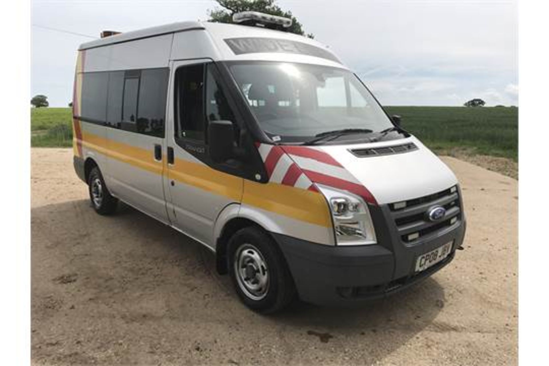 FORD TRANSIT 110 9 SEATER MINIBUS 0808 REG - Image 14 of 14