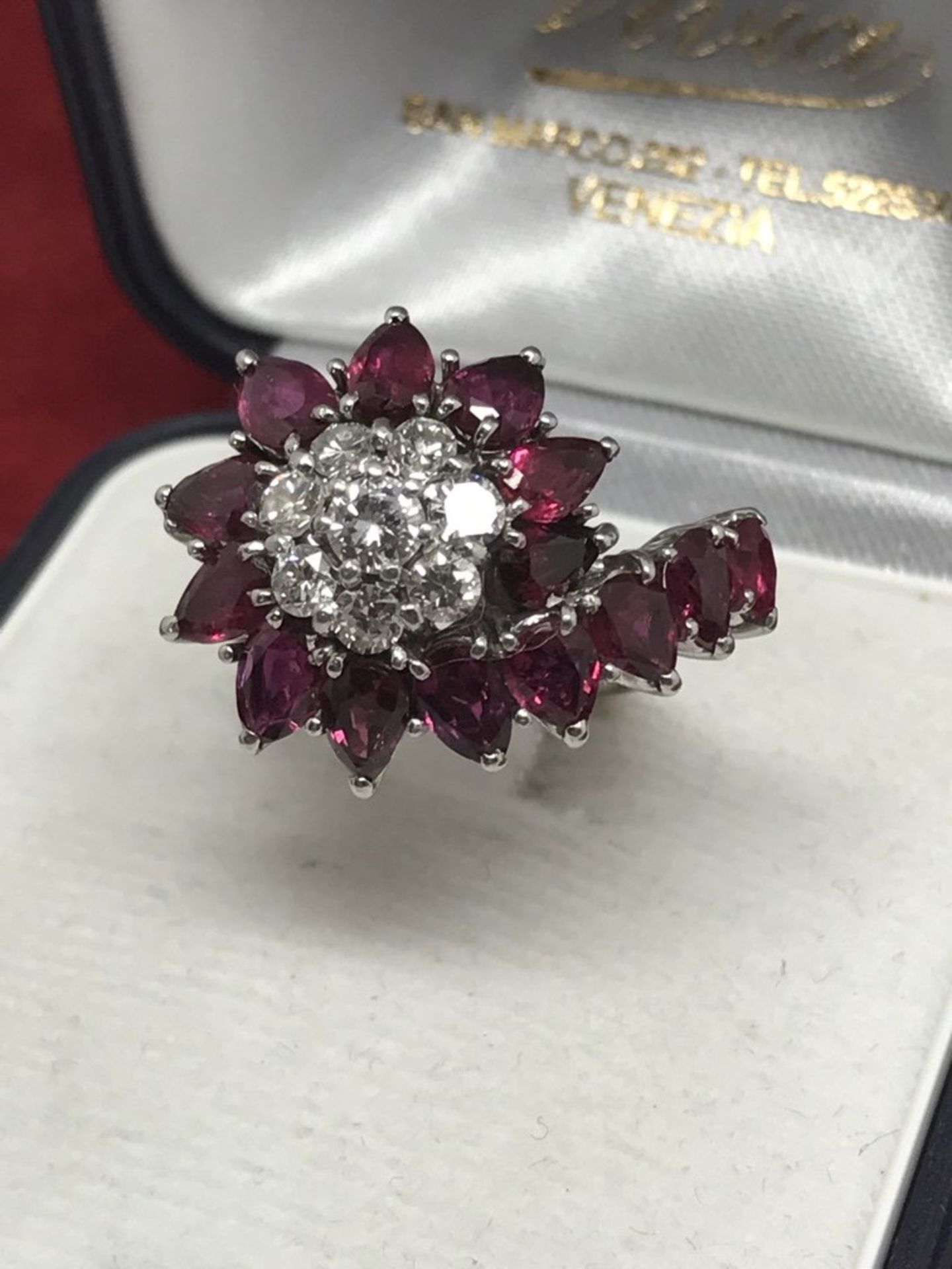 18ct WHITE GOLD 3.00ct RUBY & 1.00ct DIAMOND RING