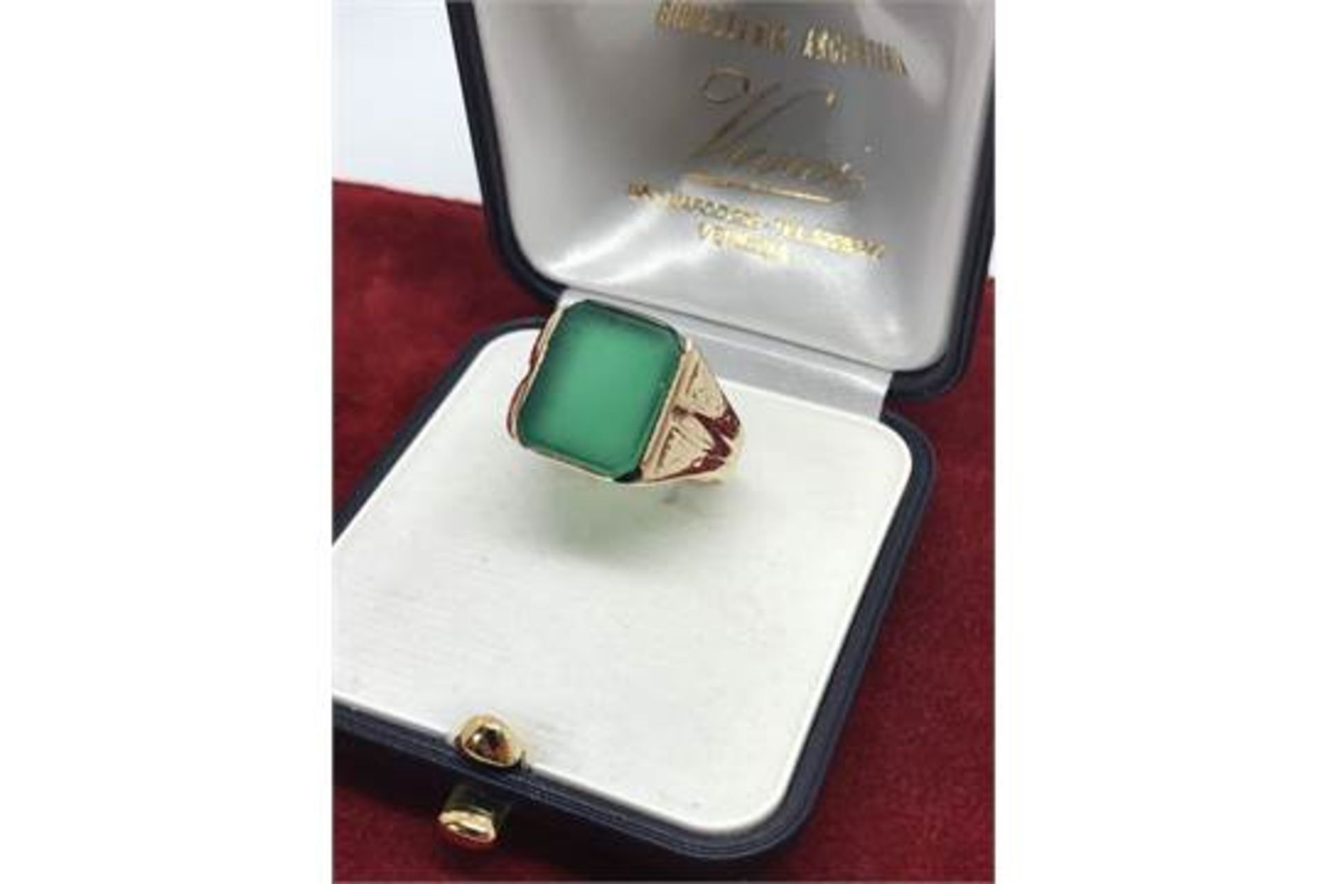 GENTS SIGNET RING SET WITH GREEN STONE IN 9ct GOLD - Image 2 of 2