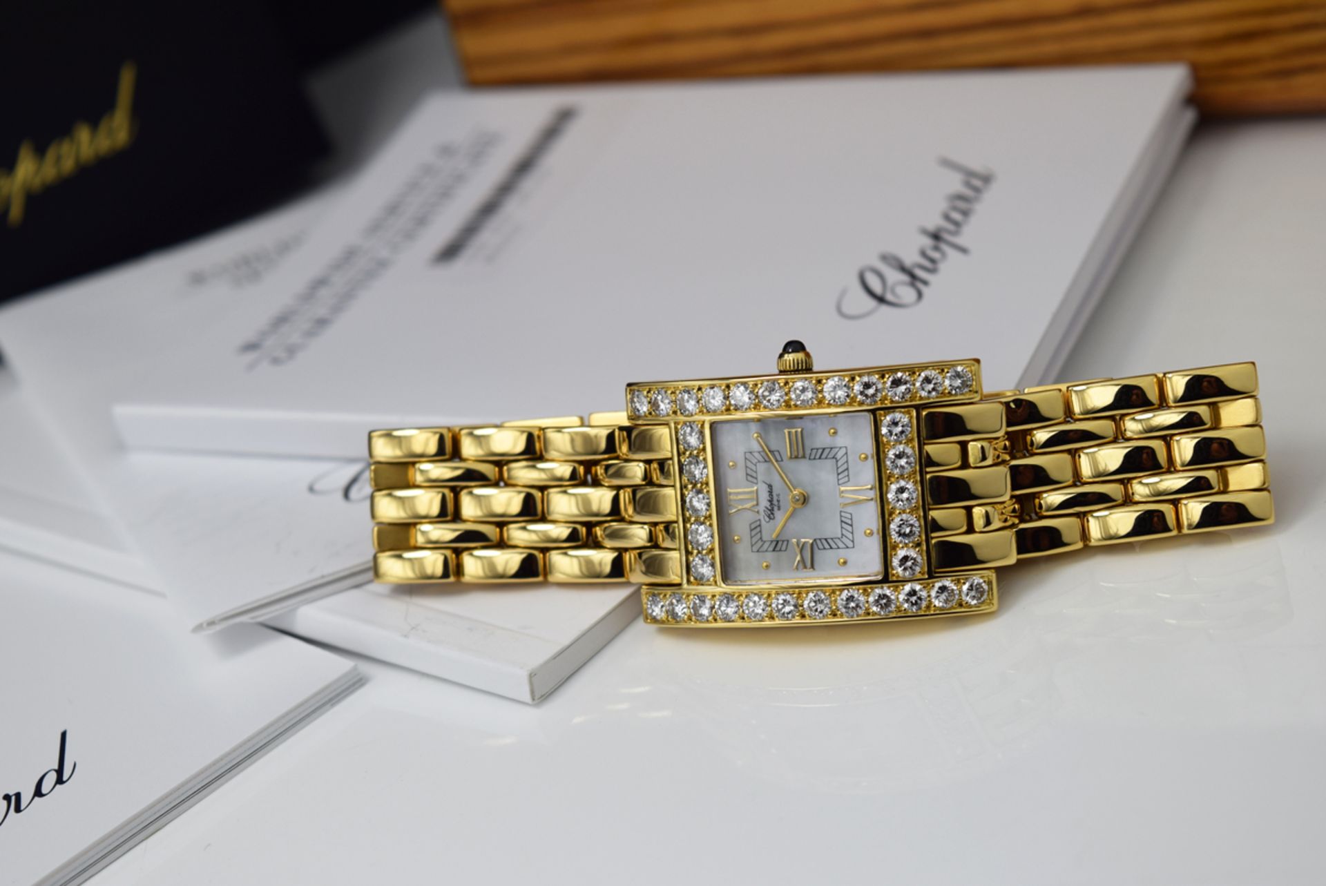 *WOW* Chopard Diamond 'H' / Your Hour 18k Gold and Diamonds w/ Mother of Pearl Dial - Image 9 of 14