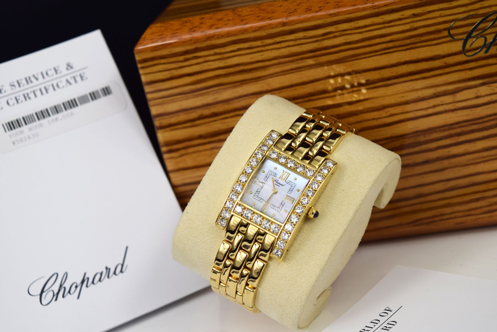 *WOW* Chopard Diamond 'H' / Your Hour 18k Gold and Diamonds w/ Mother of Pearl Dial - Image 2 of 14