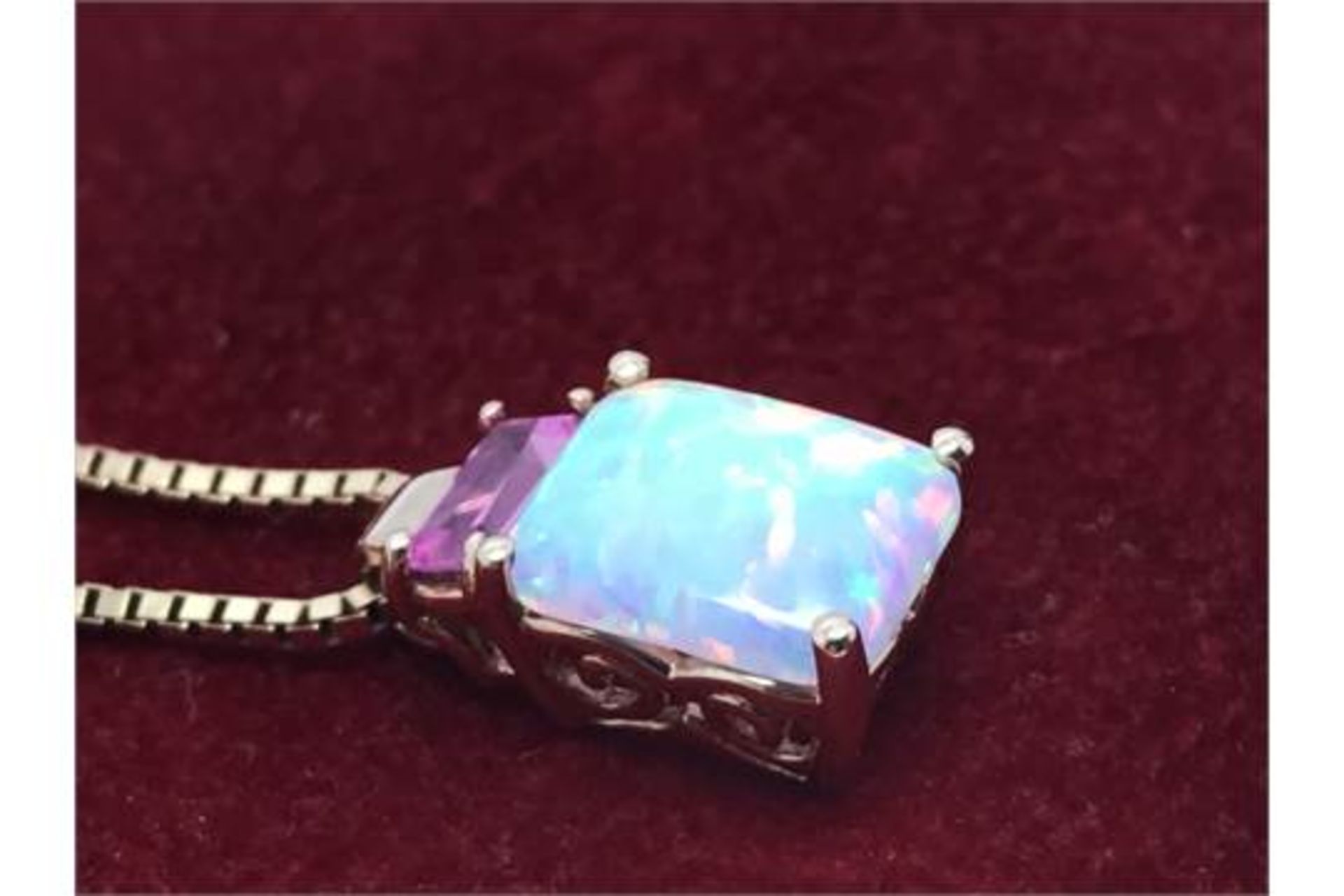 9ct GOLD PINK SAPPHIRE & OPAL PENDANT WITH 9ct GOLD CHAIN