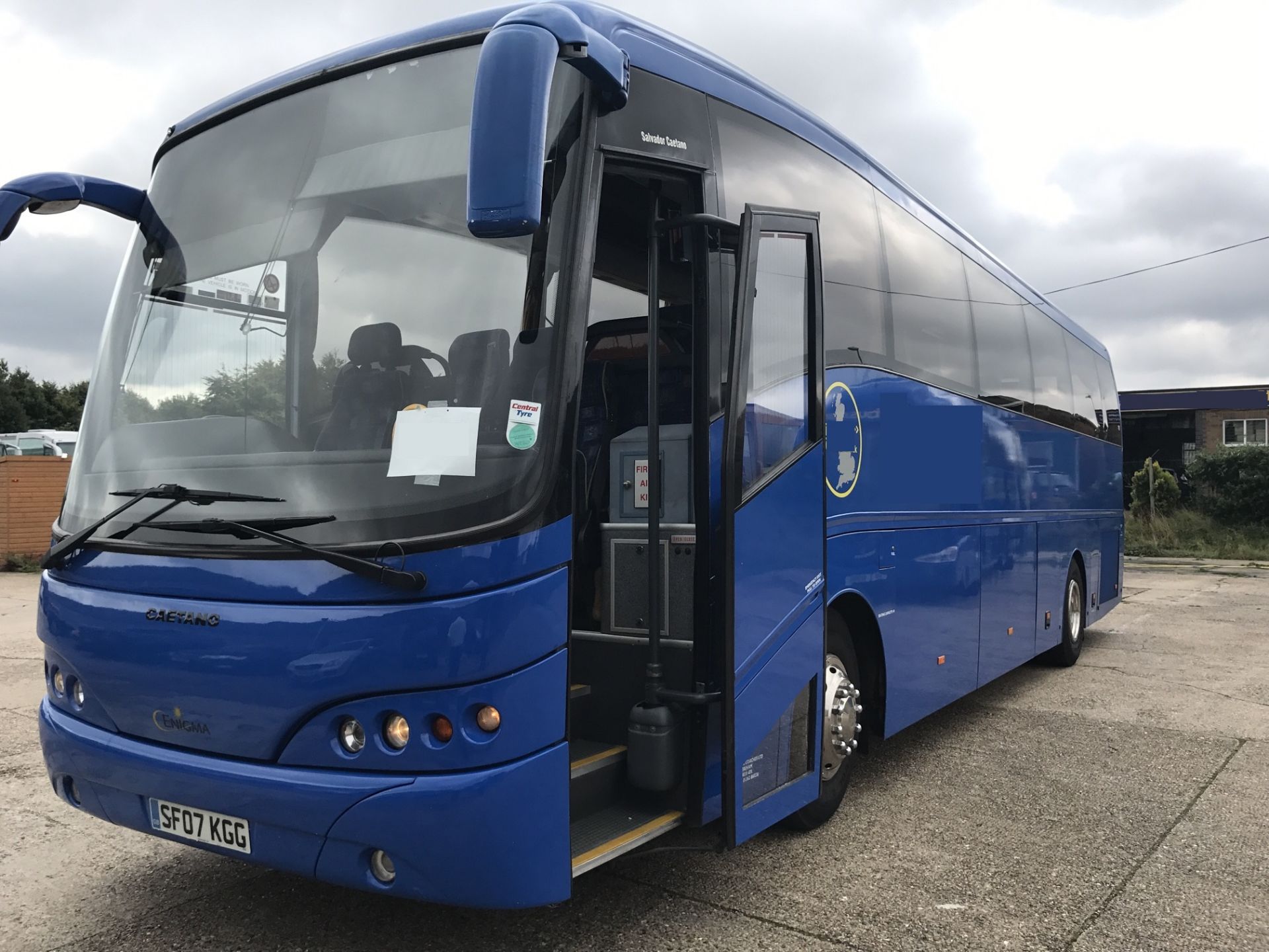 VOLVO CAETANO 49 SEATER COACH - 2007 - WITH TOILET