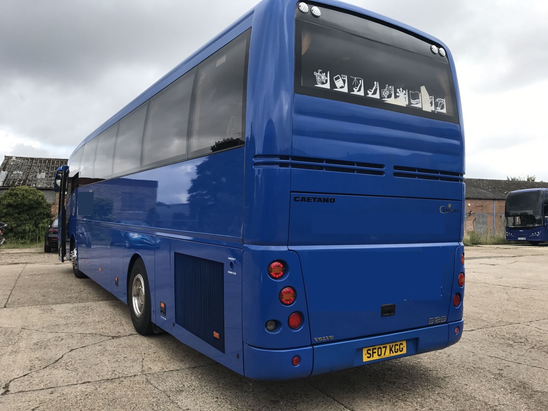 VOLVO CAETANO 49 SEATER COACH - 2007 - WITH TOILET - Image 2 of 22