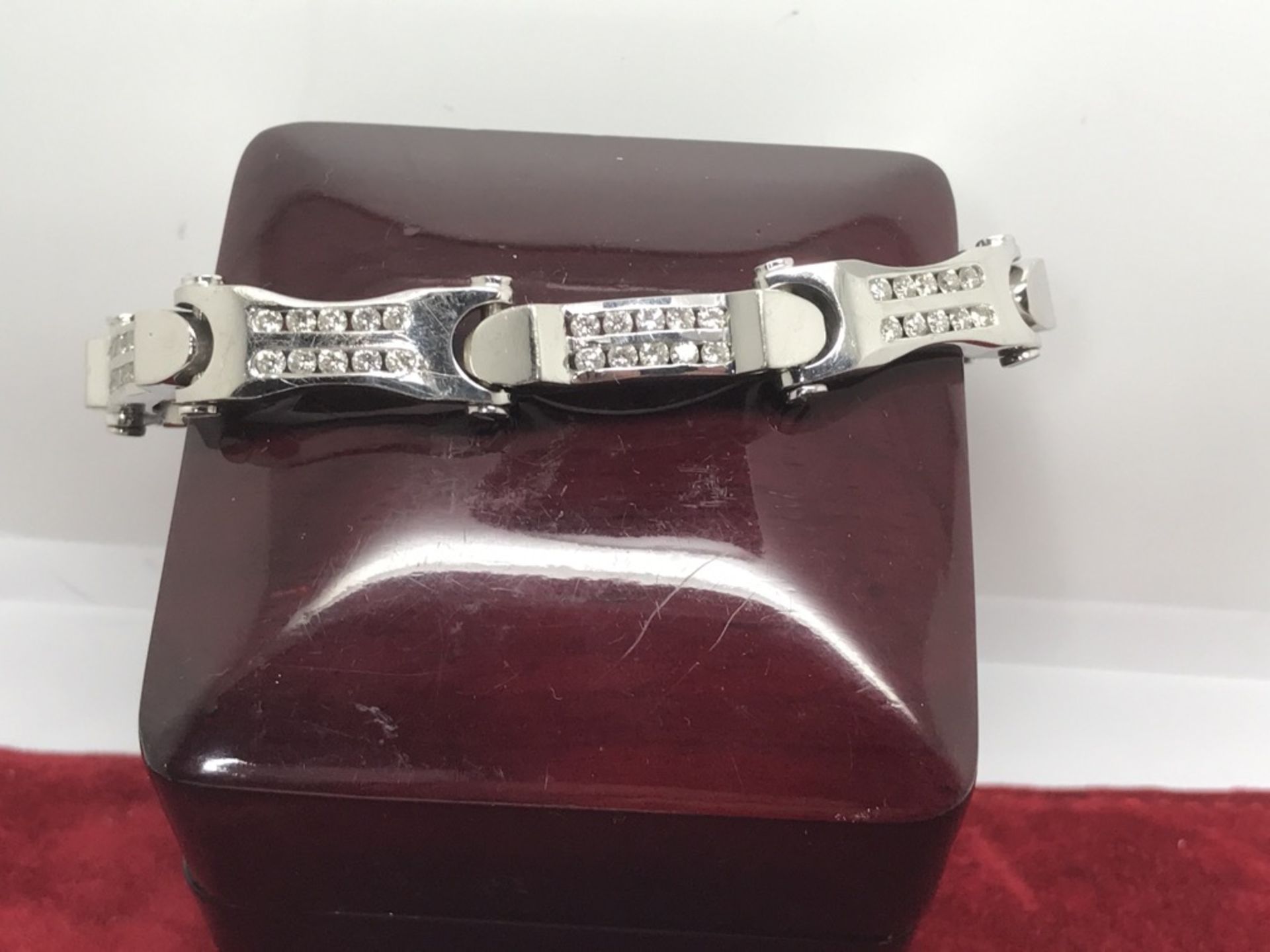 3.0ct DIAMOND WHITE GOLD BRACELET