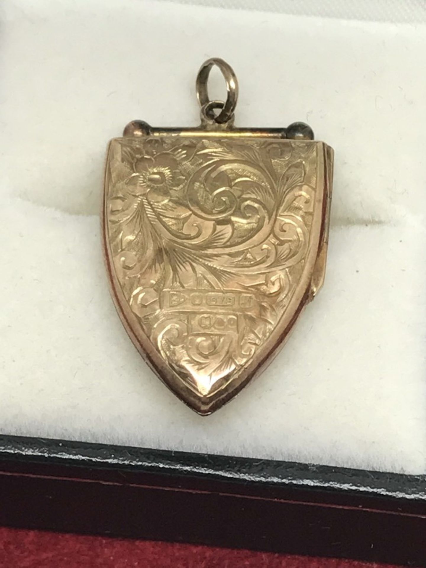 ANTIQUE 9ct GOLD SHIELD LOCKET PENDANT