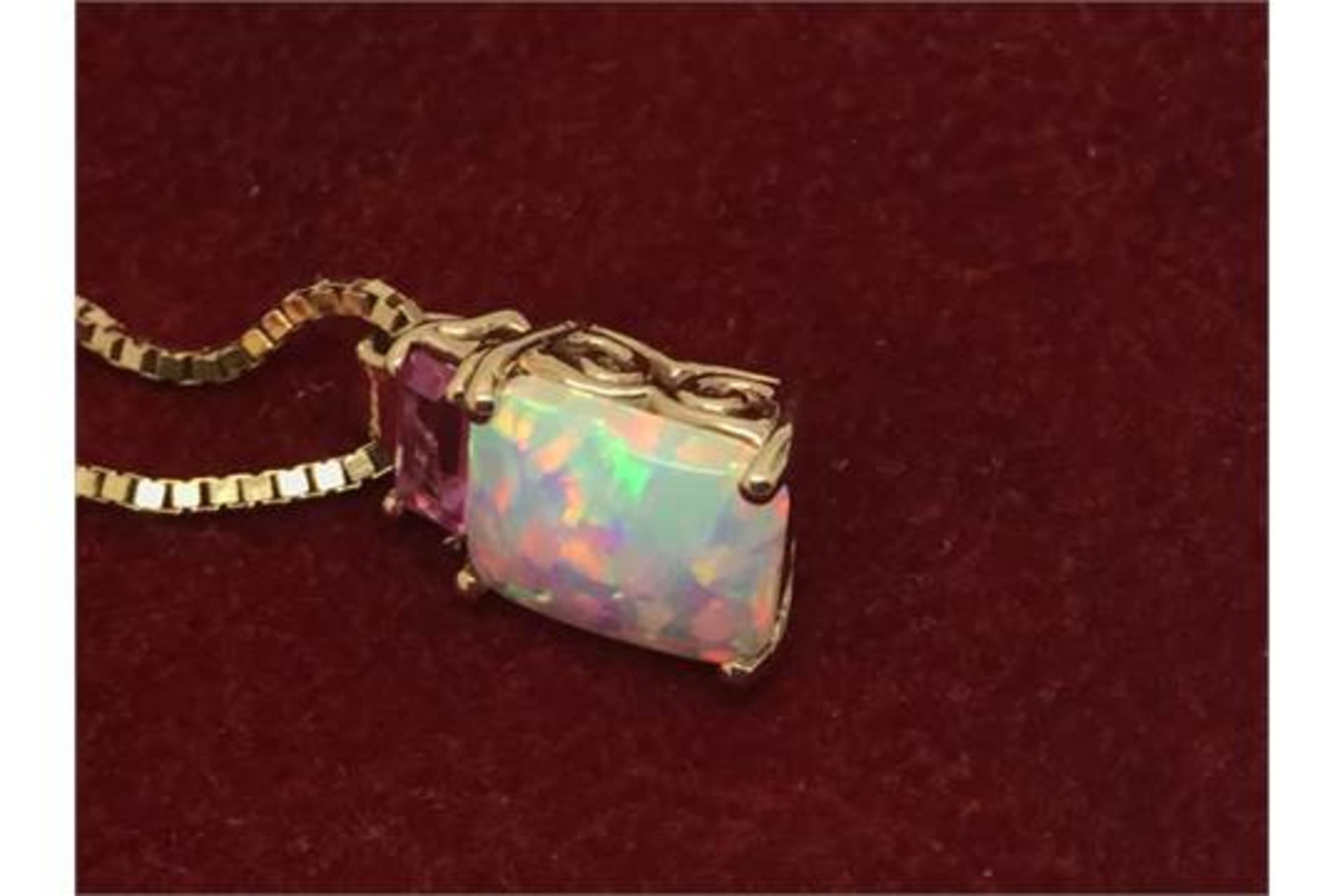 9ct GOLD PINK SAPPHIRE & OPAL PENDANT WITH 9ct GOLD CHAIN - Image 2 of 3