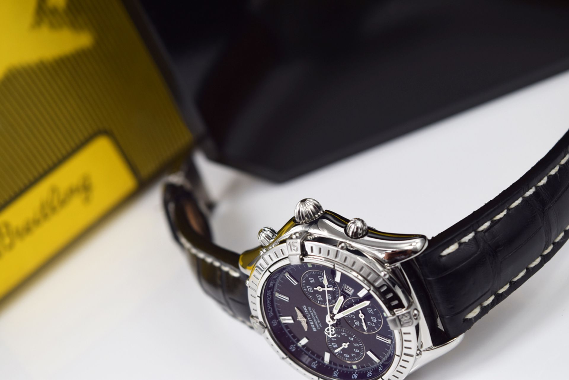 BREITLING - SHADOW FLYBACK / CHRONOGRAPH in STEEL - Image 4 of 11