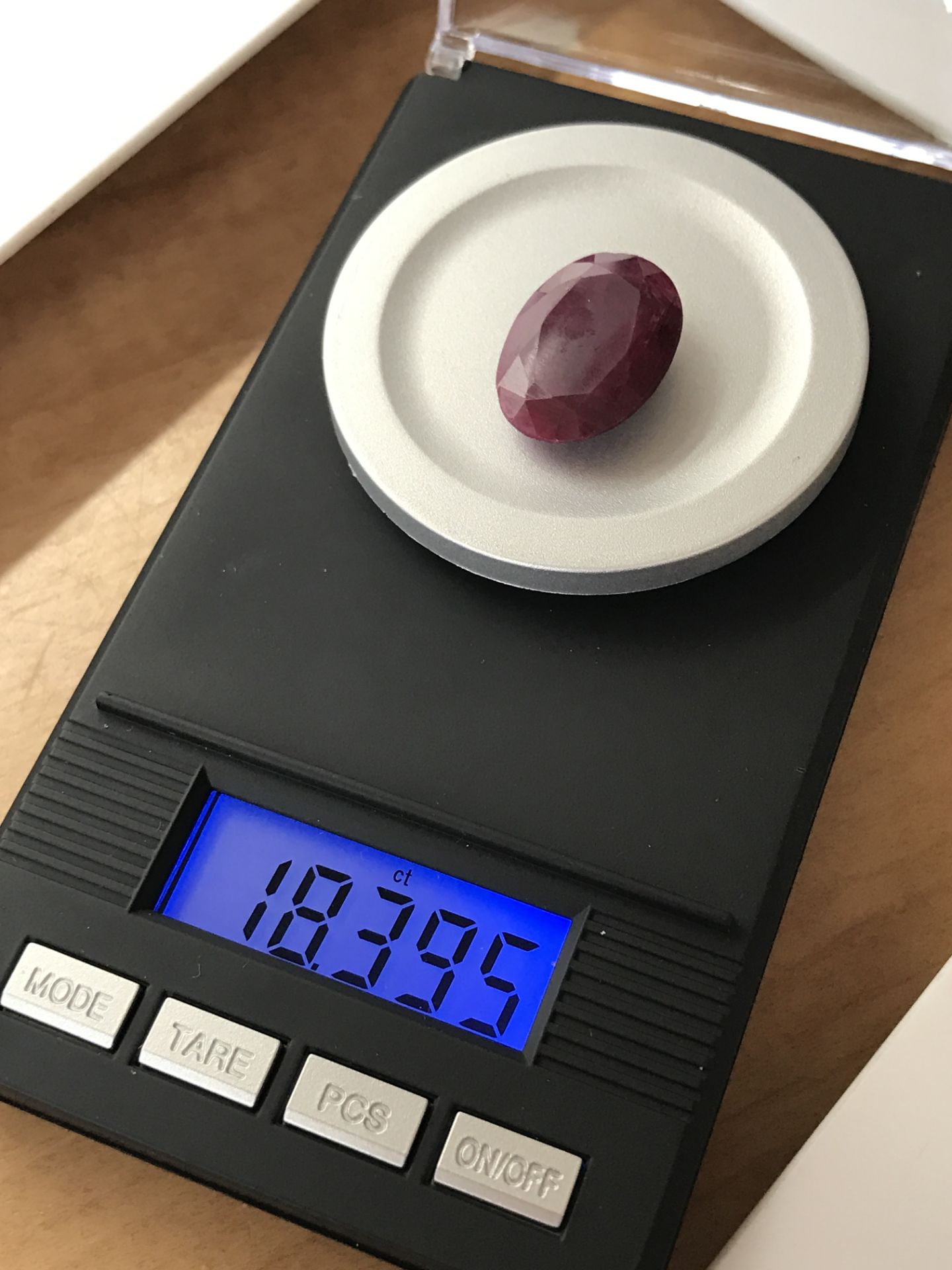 APPROX 18.39ct RUBY