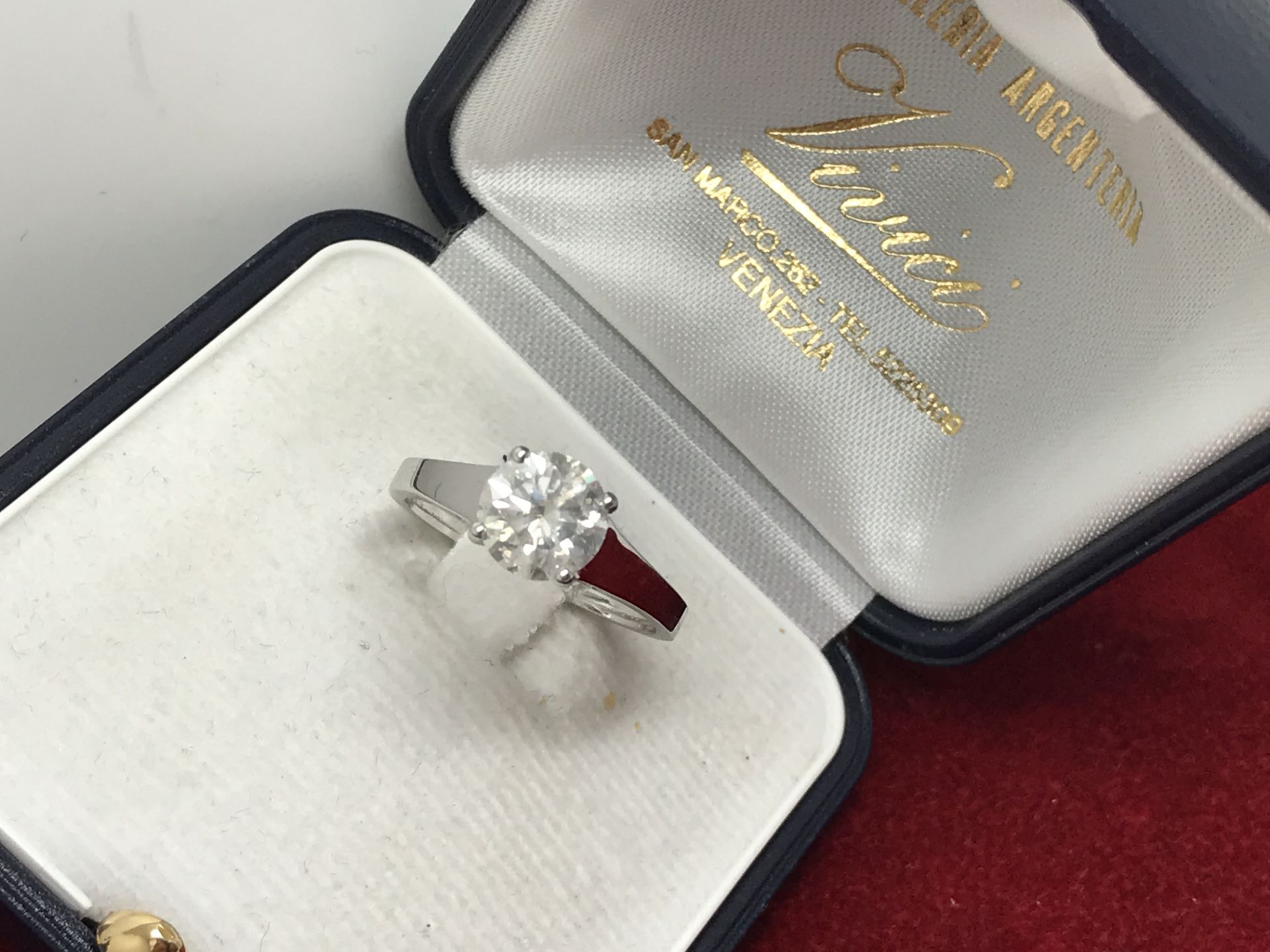 1.51ct DIAMOND SOLITAIRE RING MARKED 750 ( TESTED AS 18ct GOLD) - Image 2 of 2