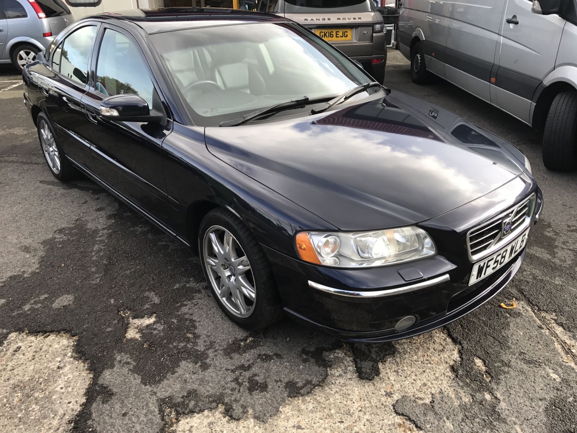 VOLVO S60 LUX SE D5 A REG: 02/01/2009