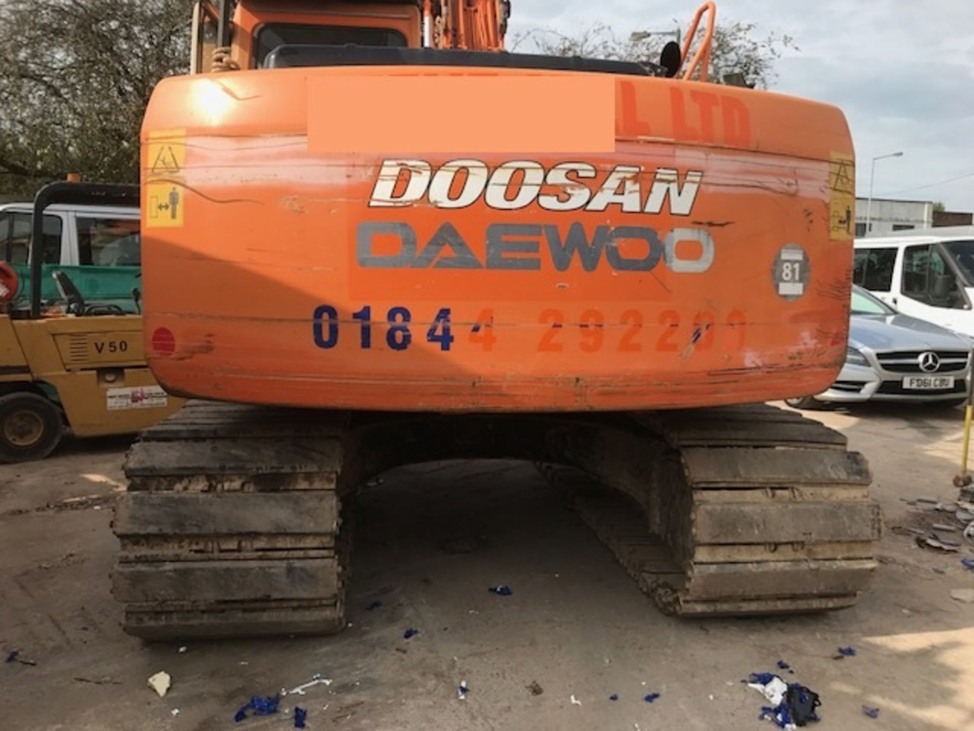 DAEWOO Doosan 140 LCV Excavator - Image 4 of 10