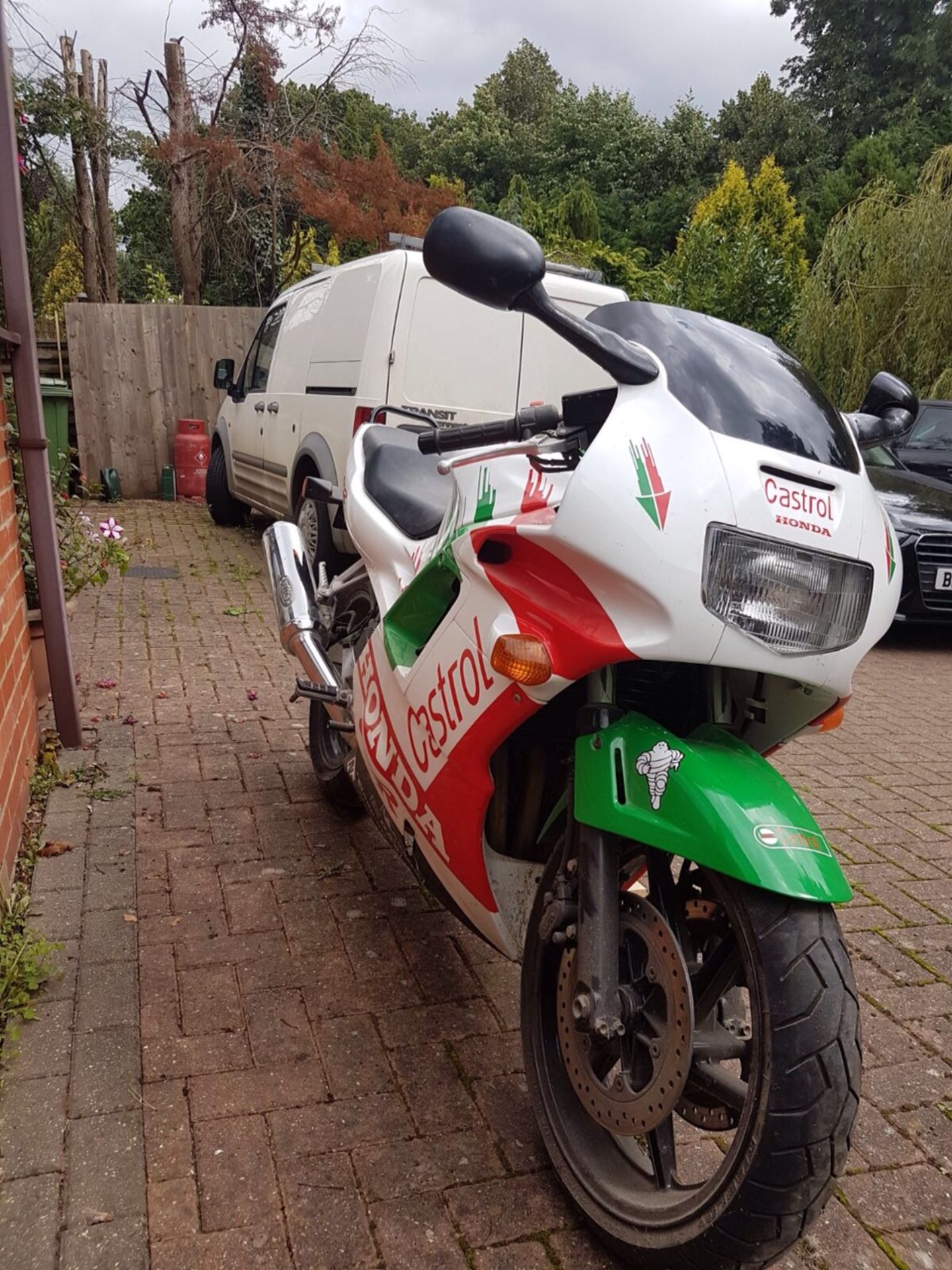 1991 HONDA 600CC MOTORBIKE CASTROL LOGO - Image 2 of 9