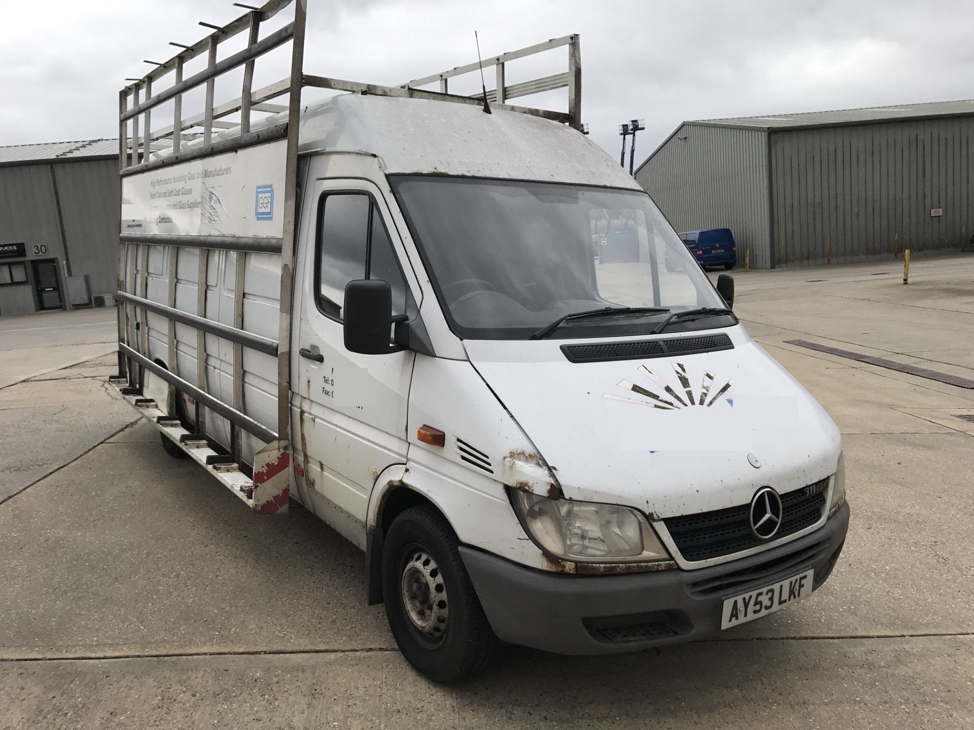 2004 53 REG MERCEDES SPRINTER 4M VAN WITH GLASS FRAIL - NO VAT - Image 3 of 10