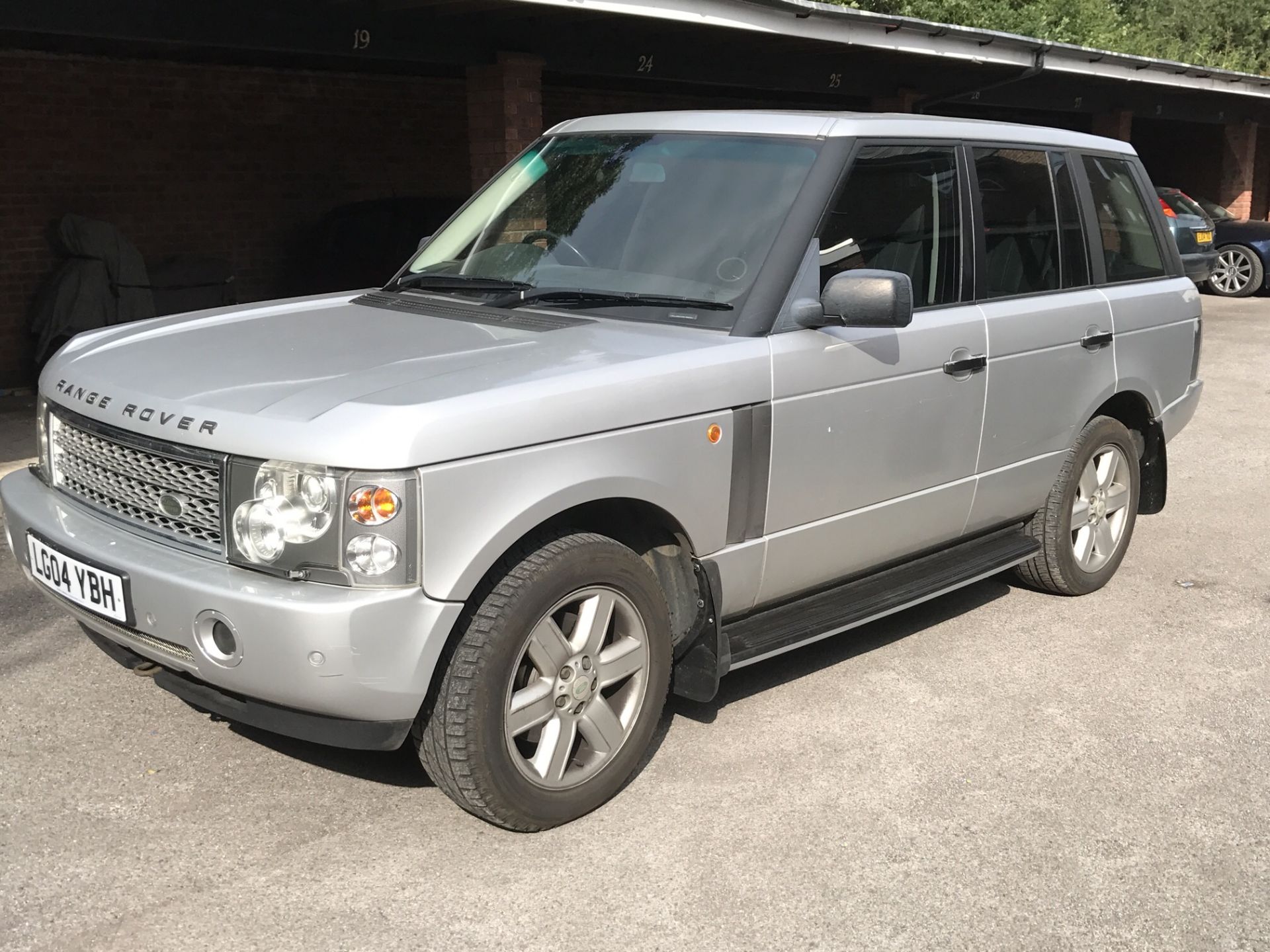 2004 04 REG RANGE ROVER VOGUE 4.4 - Image 2 of 16