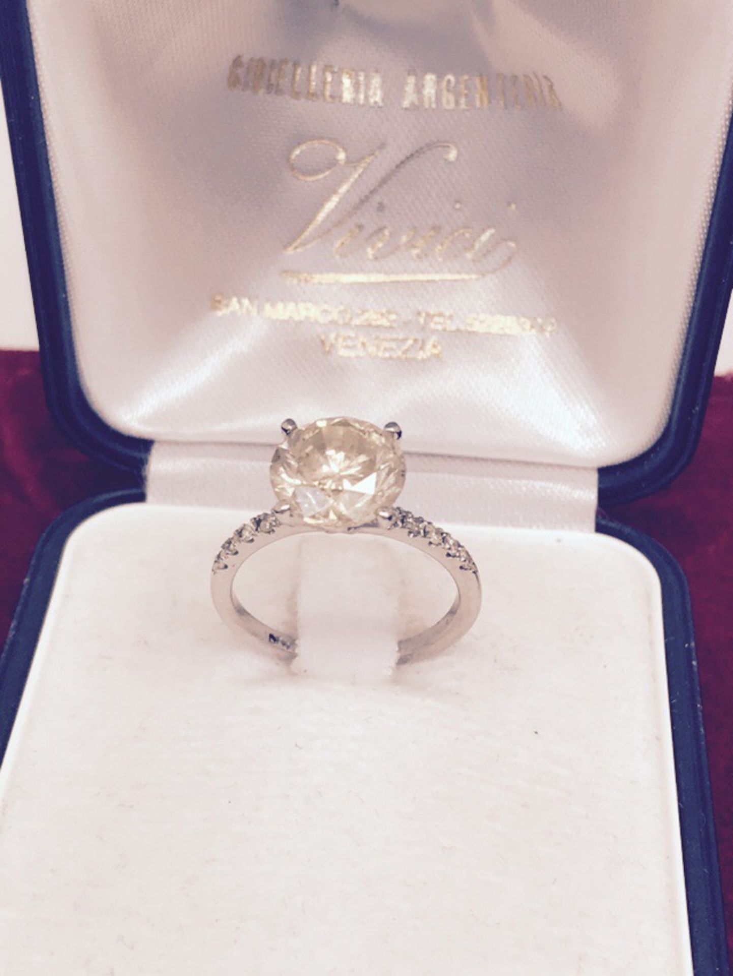 3.10ct DIAMOND SOLITAIRE RING - Image 2 of 2