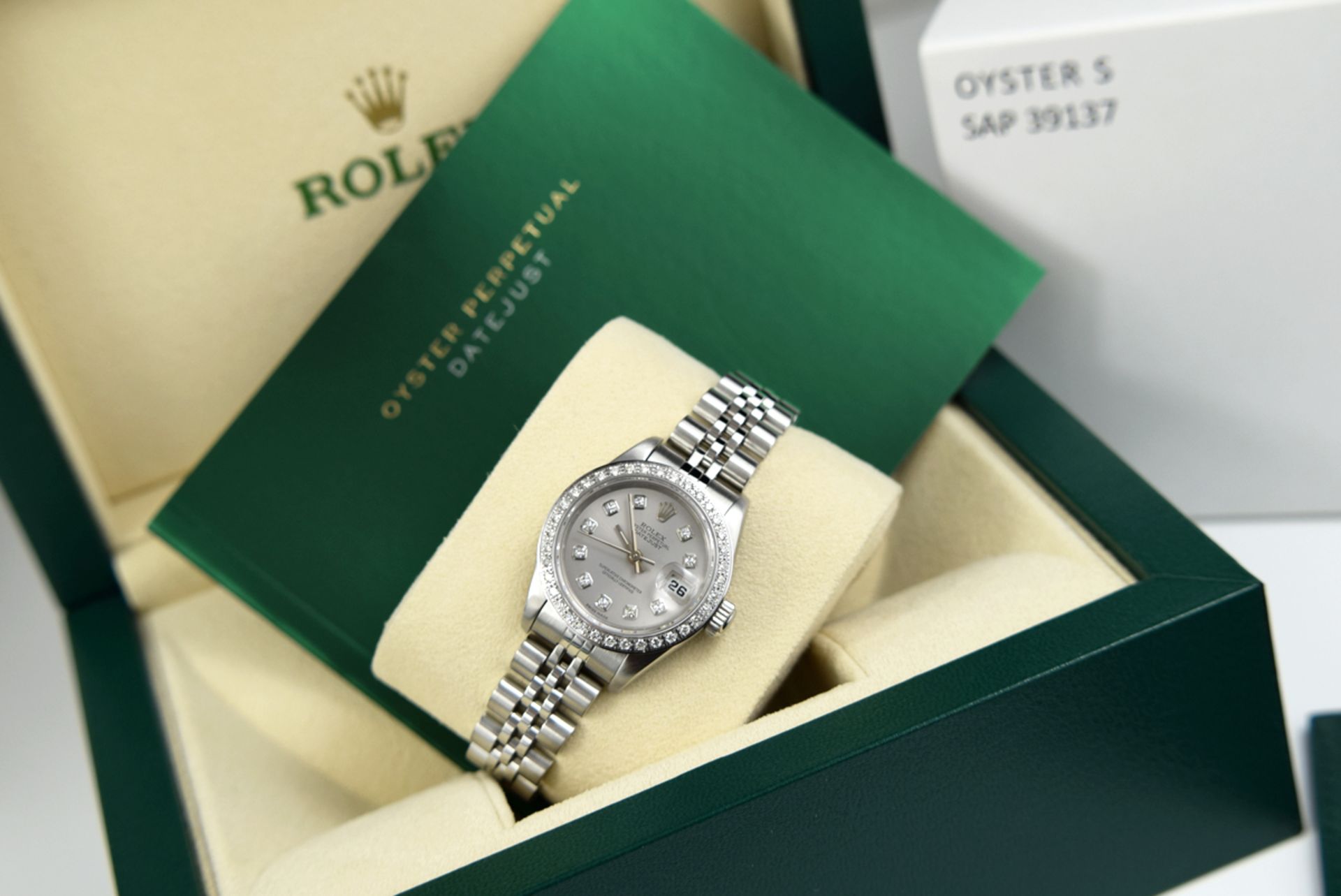 Rolex Steel & 18k White Gold *Diamond Encrusted* Lady DateJust with Silver Grey Diamond Dial - Image 6 of 12