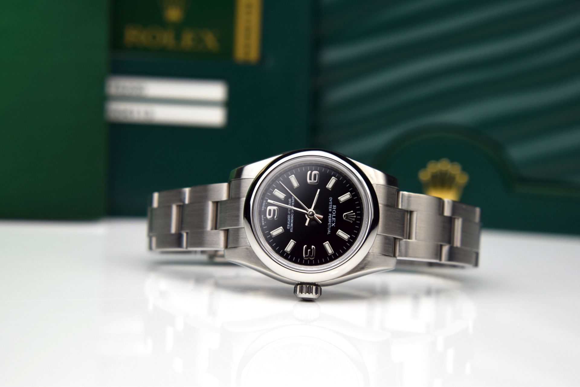 ROLEX - LADIES OYSTER PERPETUAL 26 - STEEL / MODEL. 176200) - Image 9 of 11