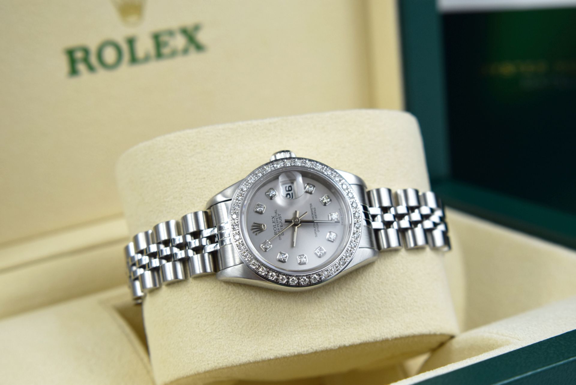 Rolex Steel & 18k White Gold *Diamond Encrusted* Lady DateJust with Silver Grey Diamond Dial - Image 5 of 12