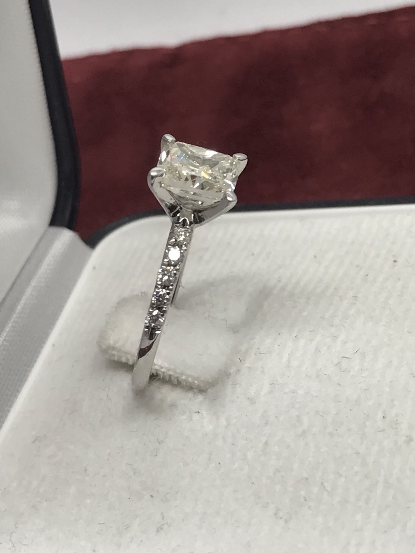 1.66ct CUSHION CUT DIAMOND SOLITAIRE RING - Image 3 of 3