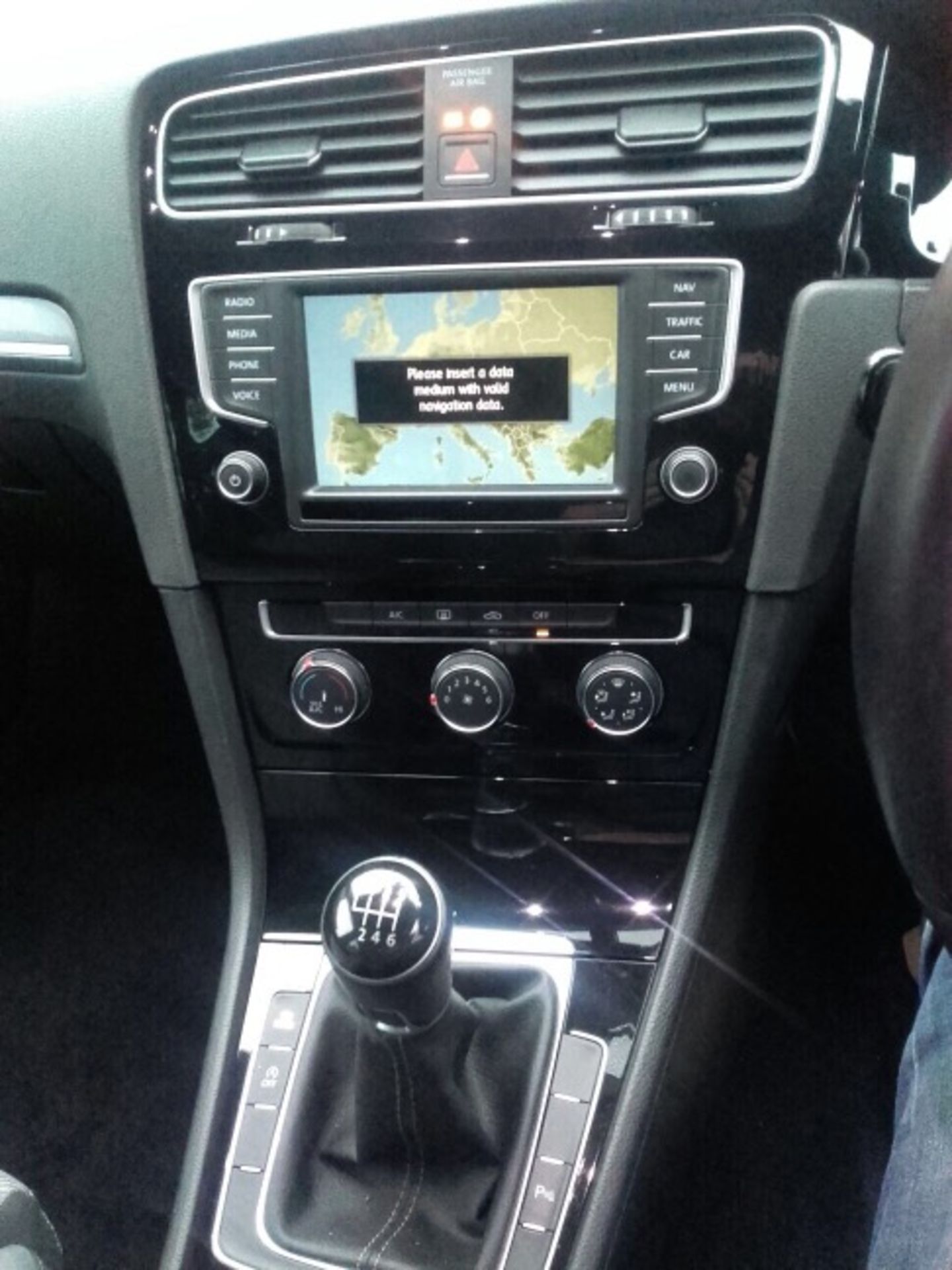 2015 65 REG GOLF 2.0 TDI R-LINE - Image 7 of 11