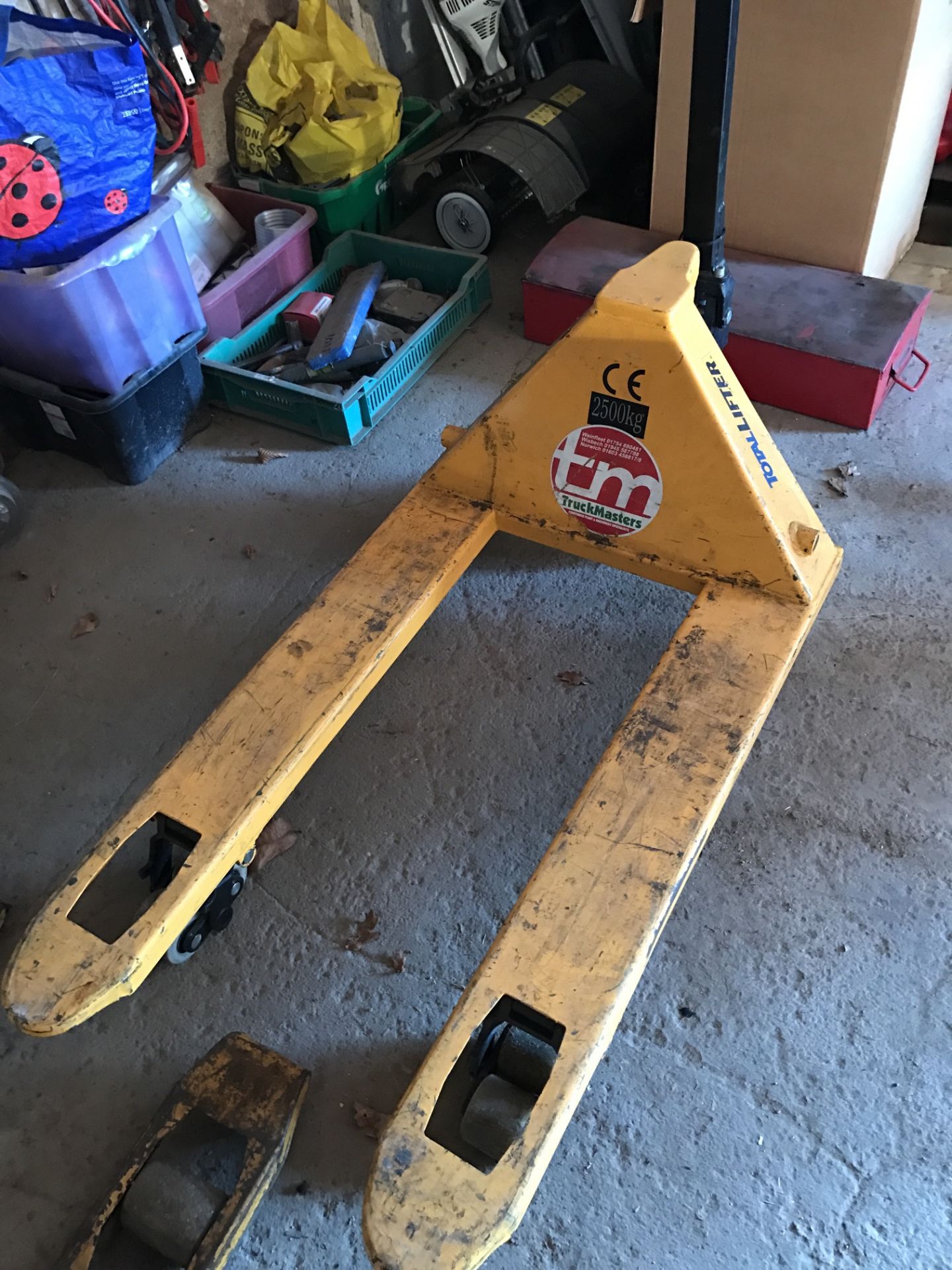 TOTAL LIFTER PALLET TRUCK