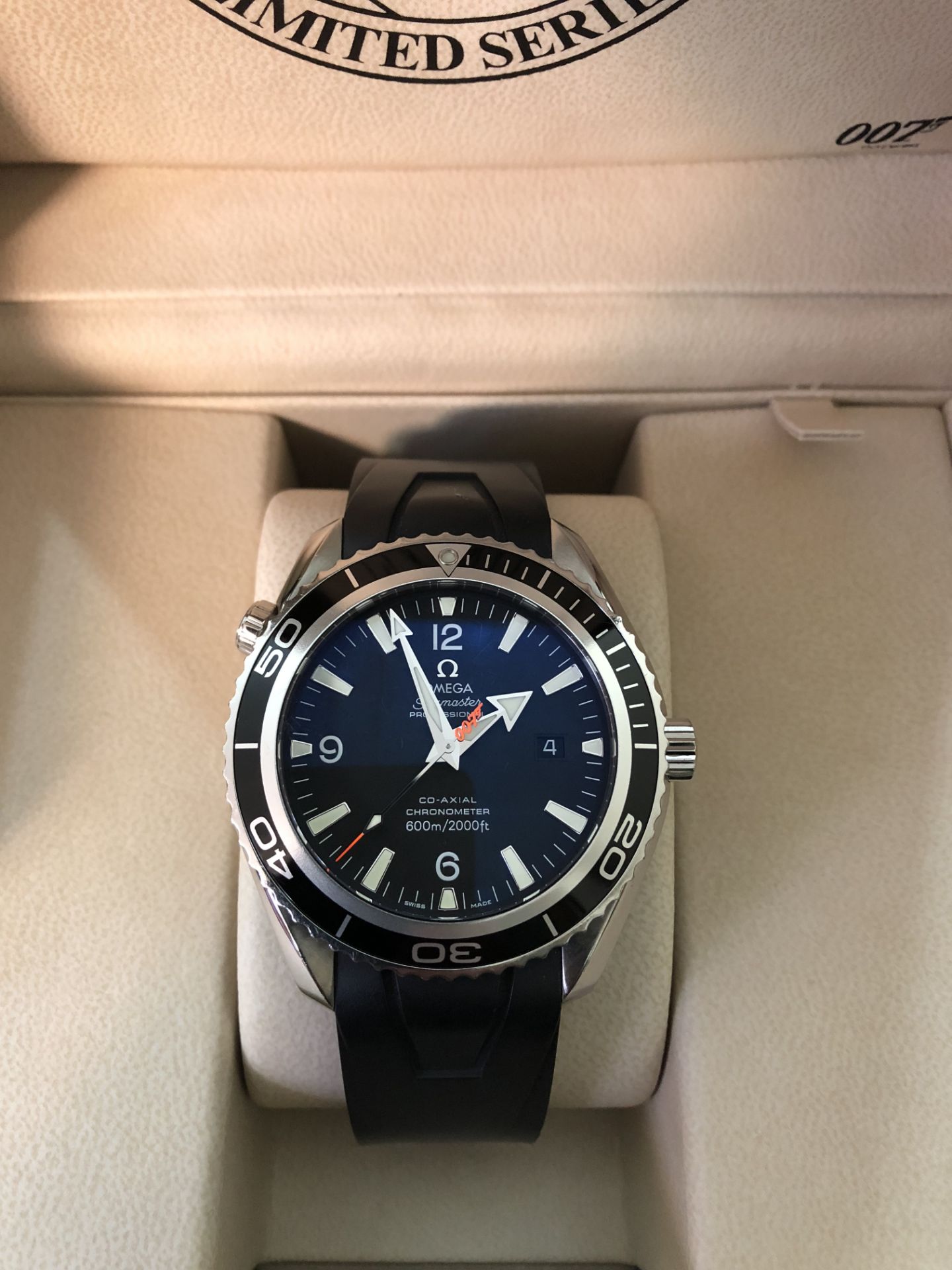 RARE OMEGA JAMES BOND 007 SEAMASTER WATCH NUMBER 0140 OUT OF 5007