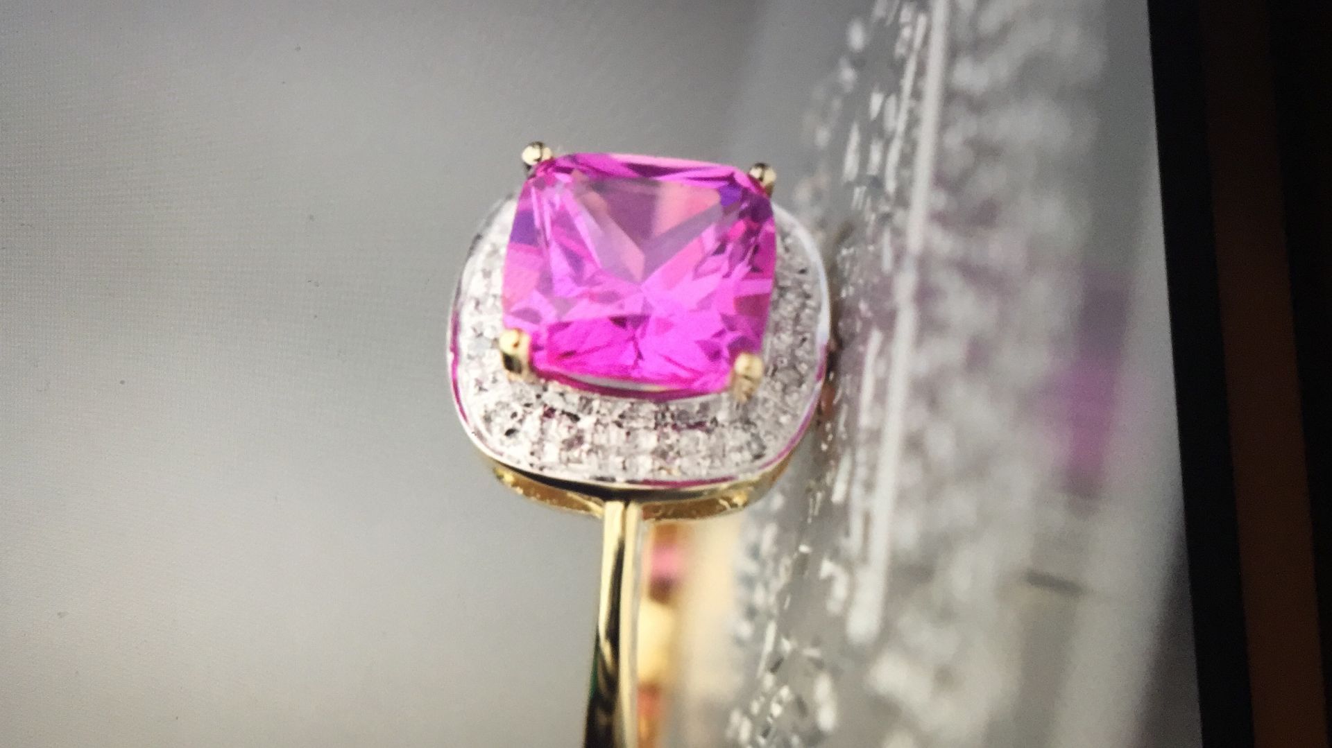 PINK STONE SET RING SET IN YELLOW GOLD HALLMARKED - Image 5 of 6