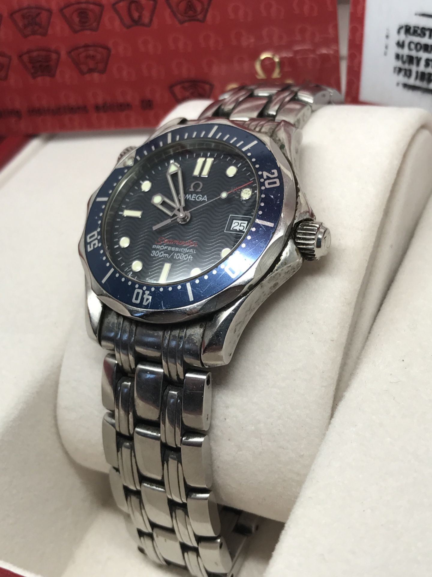 GENTS OMEGA SEAMASTER WITH BOX + CARDS - Image 3 of 8