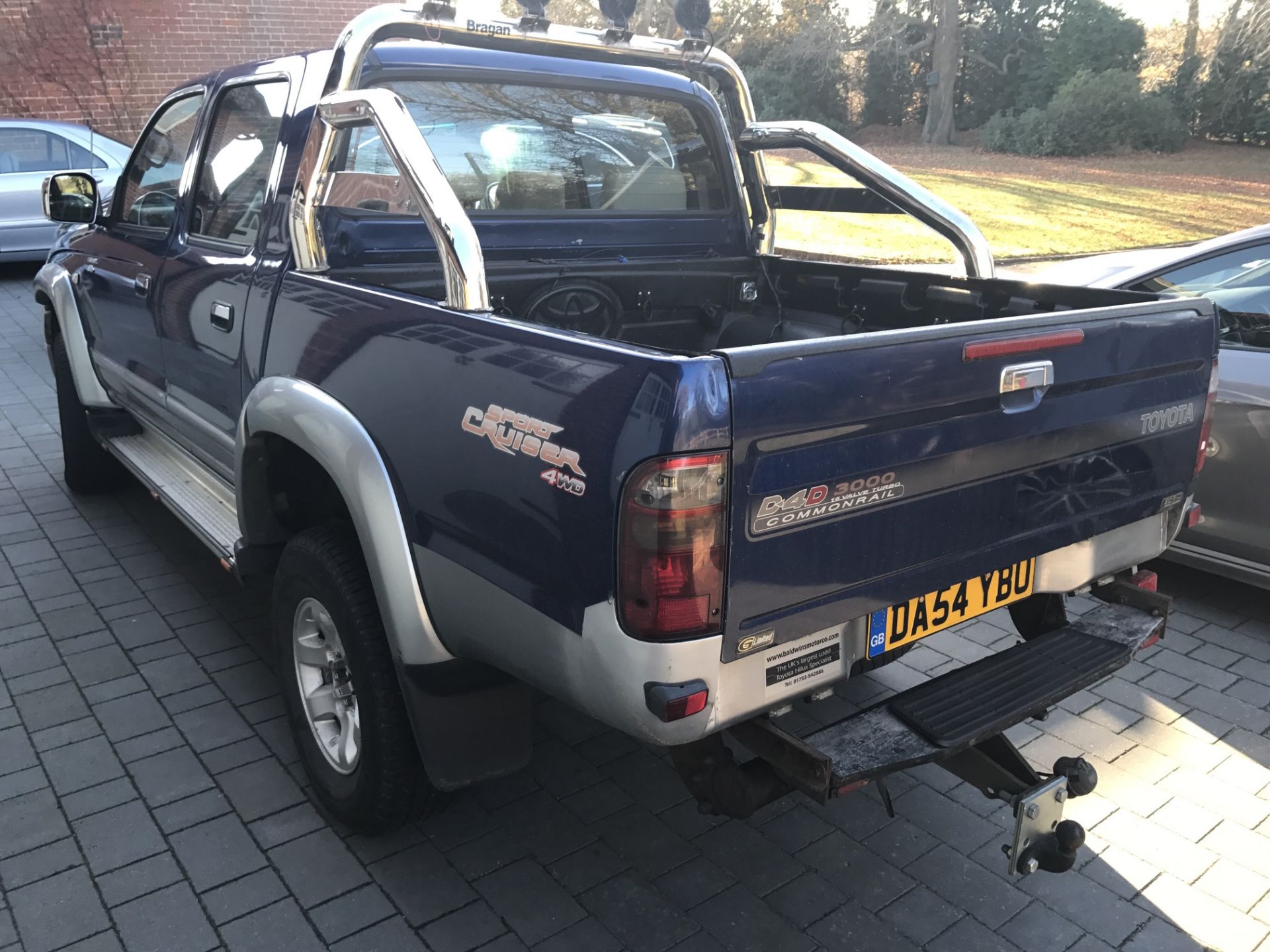 TOYOTA HILUX 3.0 D4D AUTO DOUBLE CAB TRUCK 2004 54 REG - NO VAT - Image 3 of 22