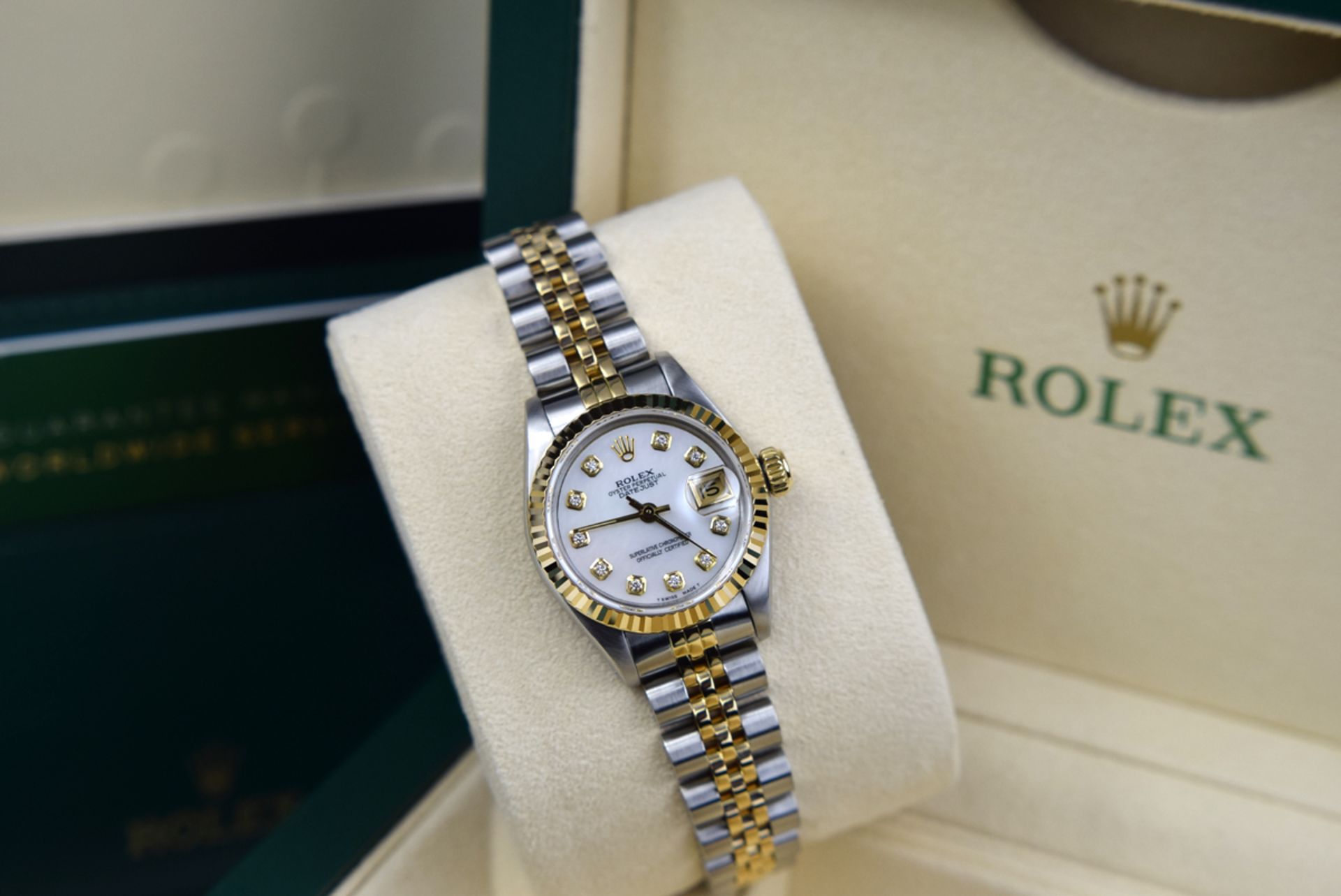 ROLEX *DIAMOND* LADY DATEJUST - 18K GOLD & STEEL with WHITE MOP DIAMOND DIAL - Image 5 of 15