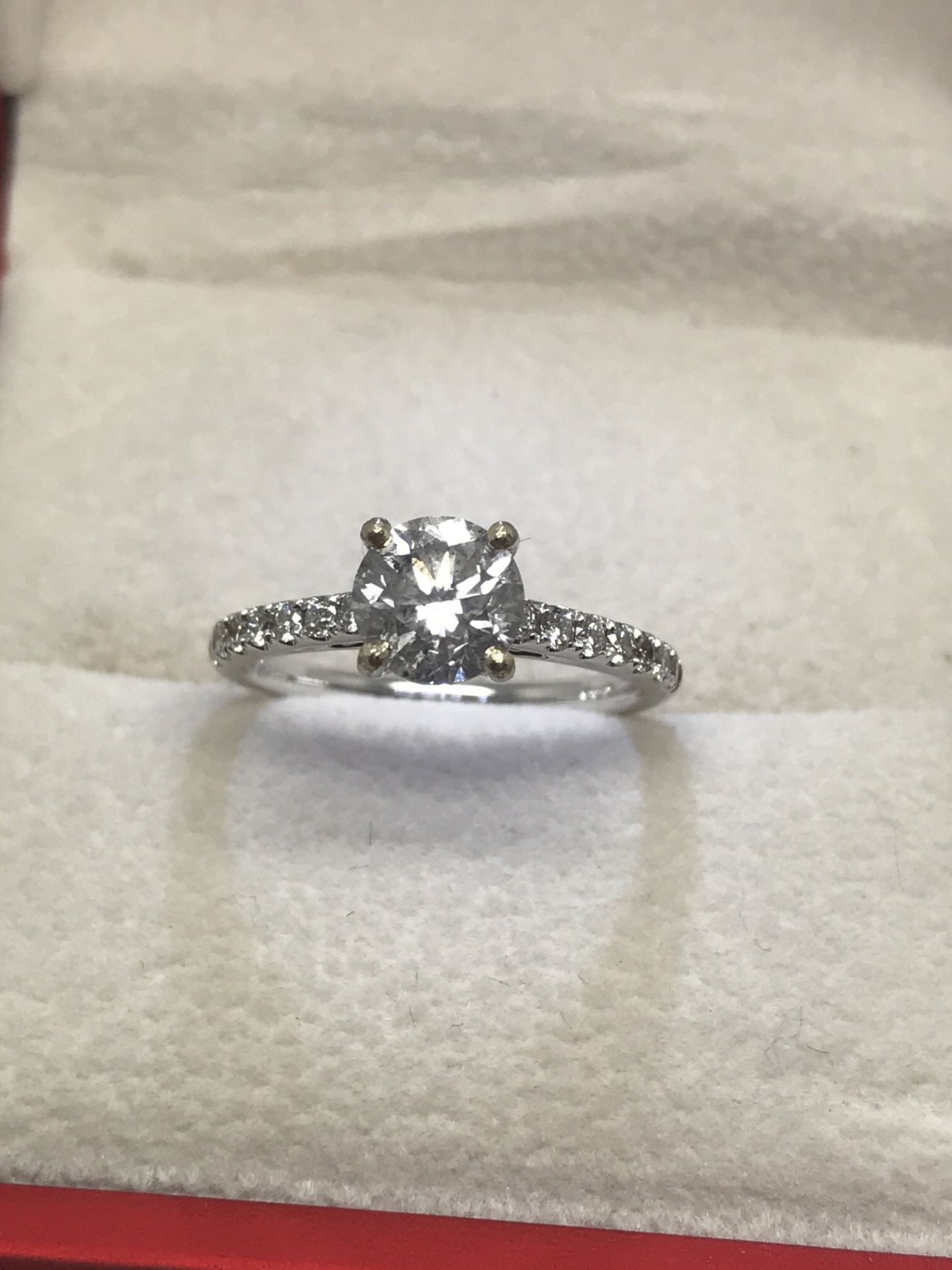 18ct WHITE GOLD 1.52ct DIAMOND RING