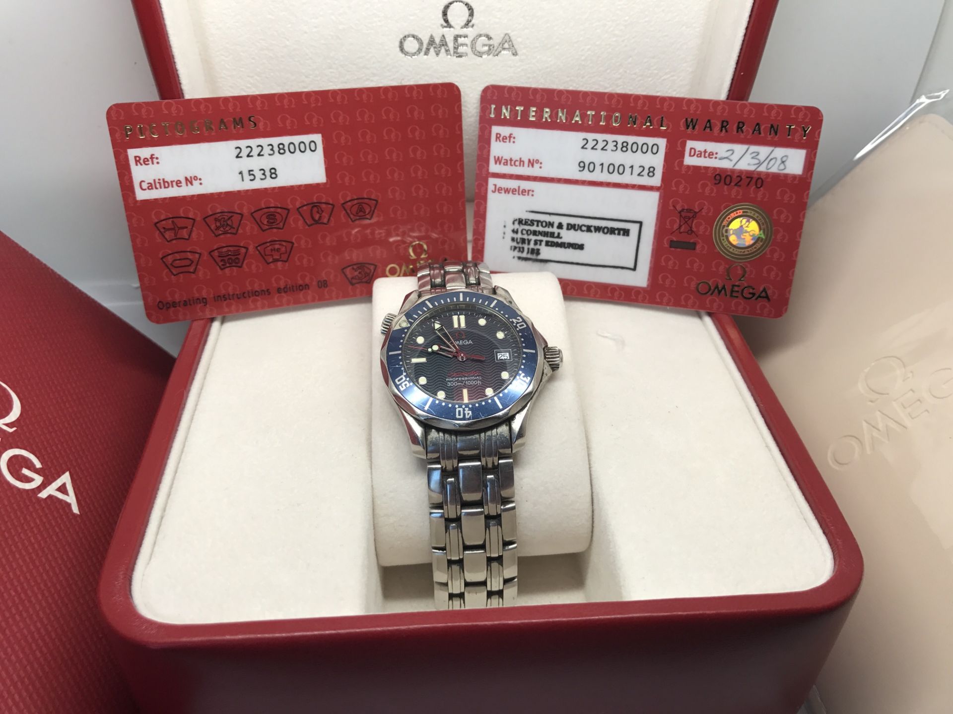 GENTS OMEGA SEAMASTER WITH BOX + CARDS - Image 2 of 8