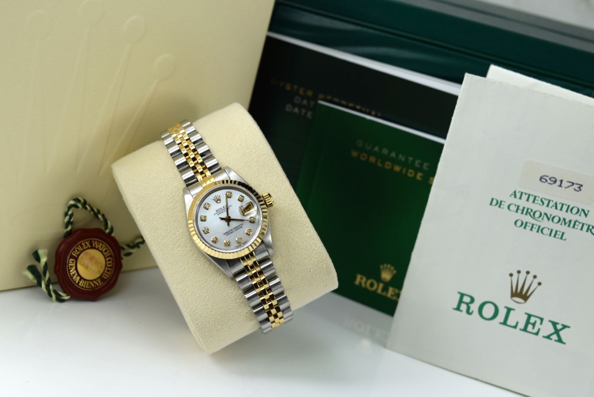 ROLEX *DIAMOND* LADY DATEJUST - 18K GOLD & STEEL with WHITE MOP DIAMOND DIAL - Image 10 of 15