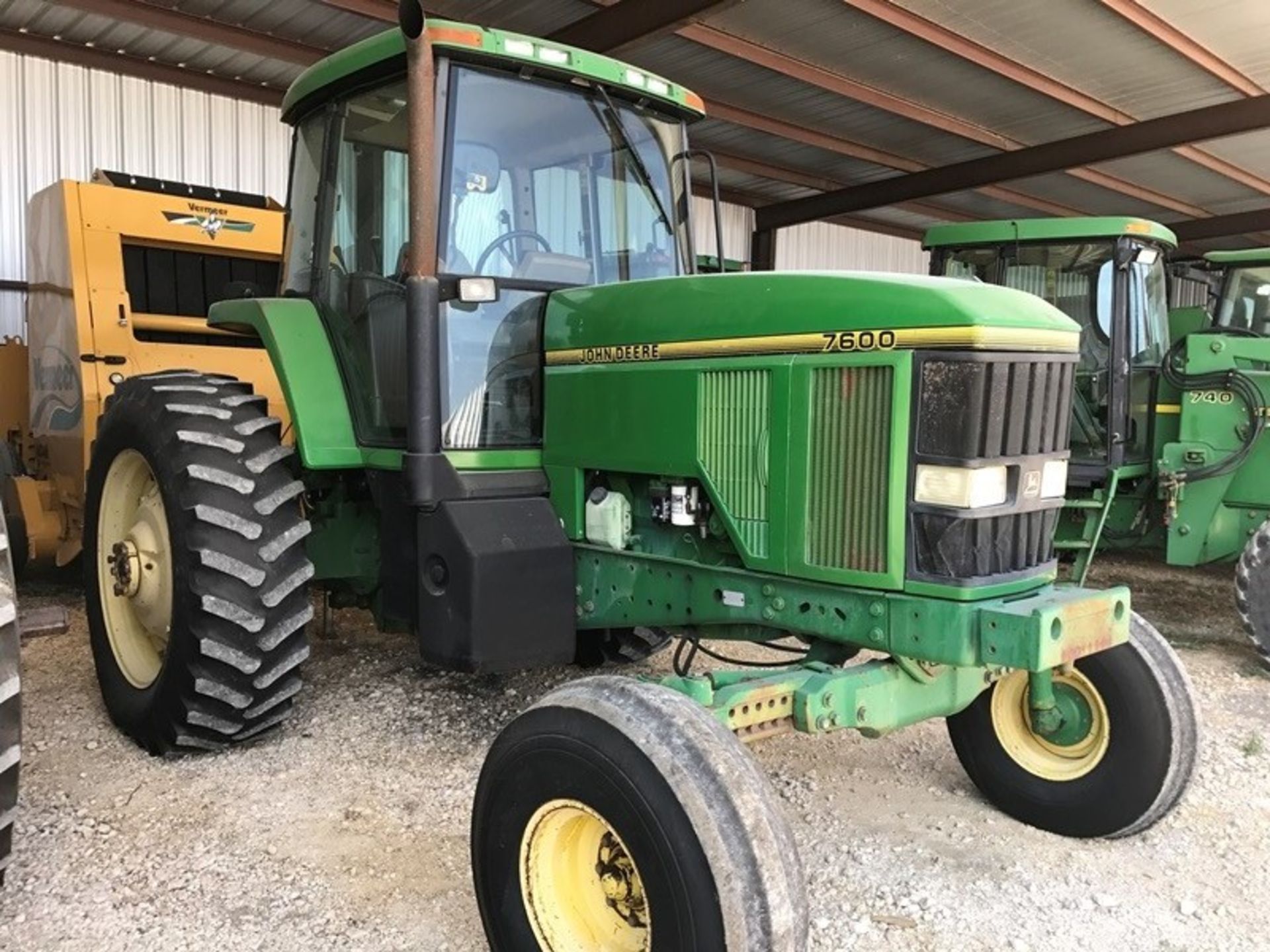 John Deere 7600 2wd Tractor, Cab/Air - Image 2 of 4