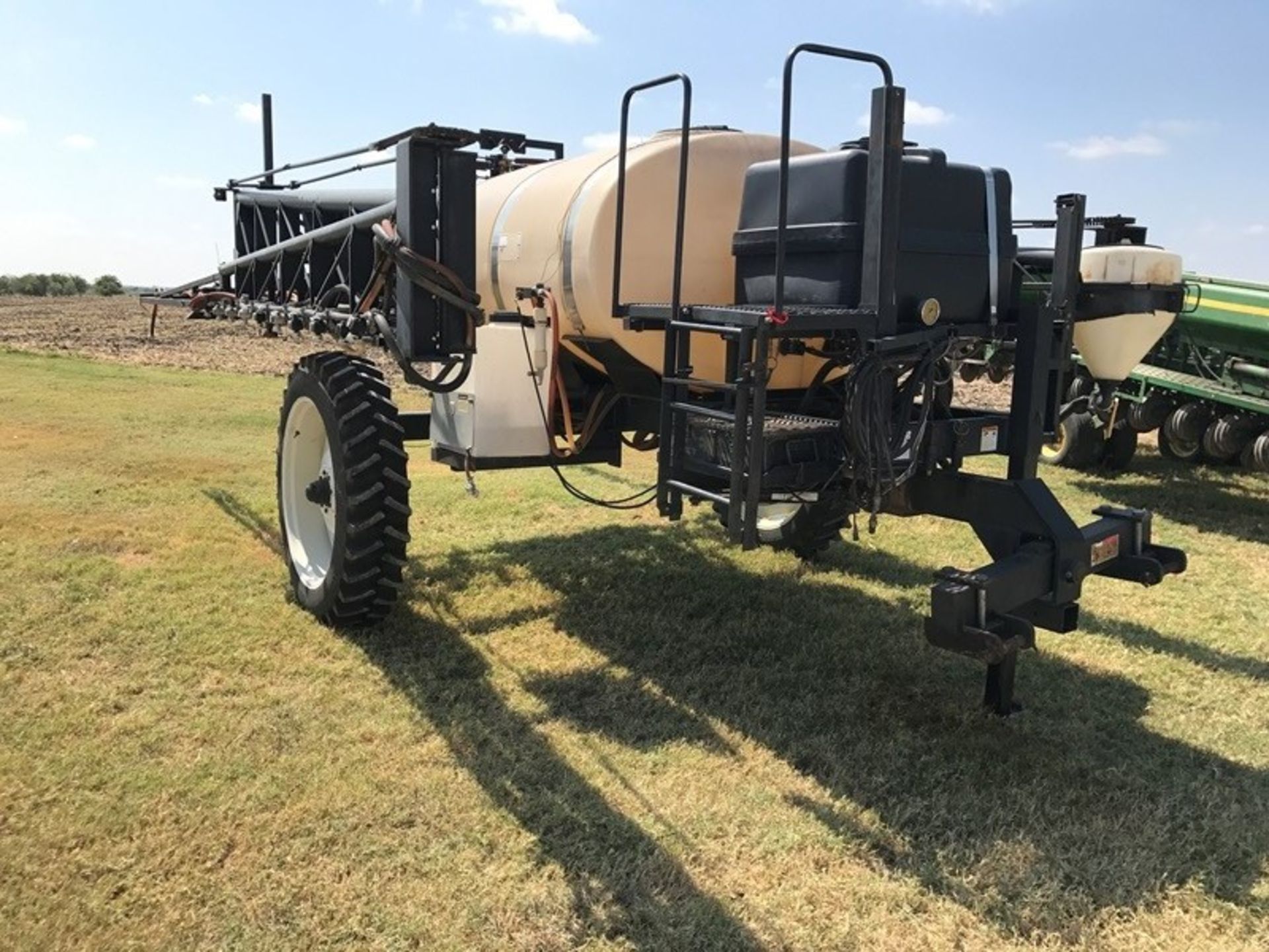 Wylie 1200 Gallon Folding Spray Rig