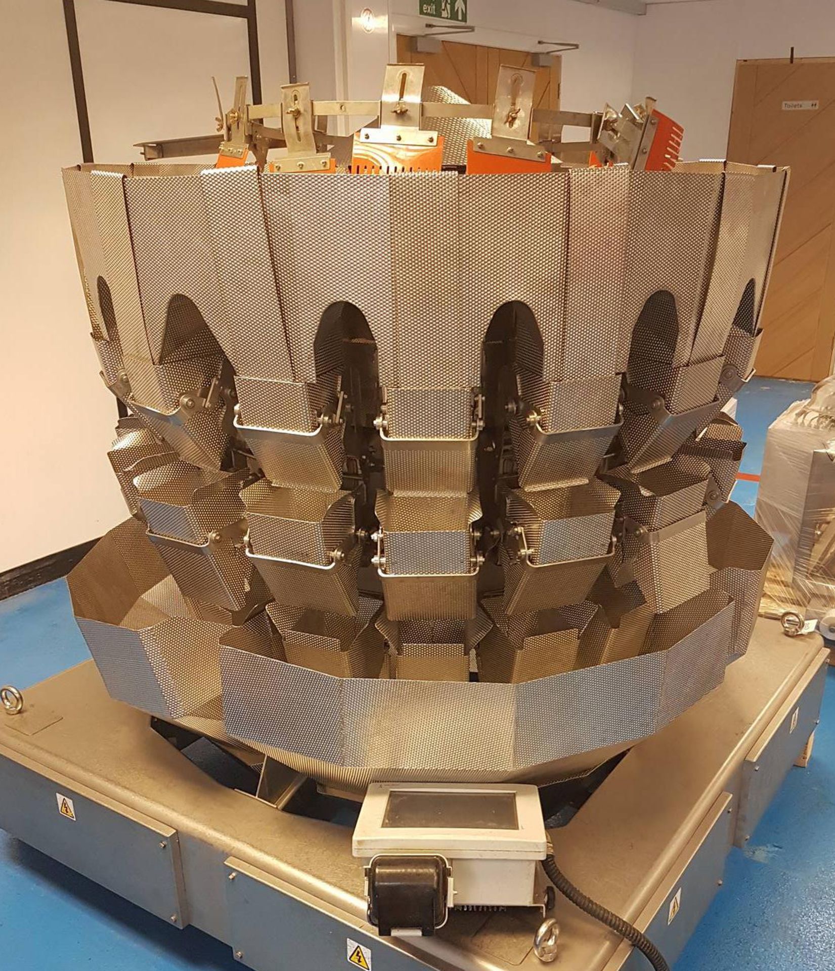 ISHIDA MODEL R 16 HEAD WEIGHER