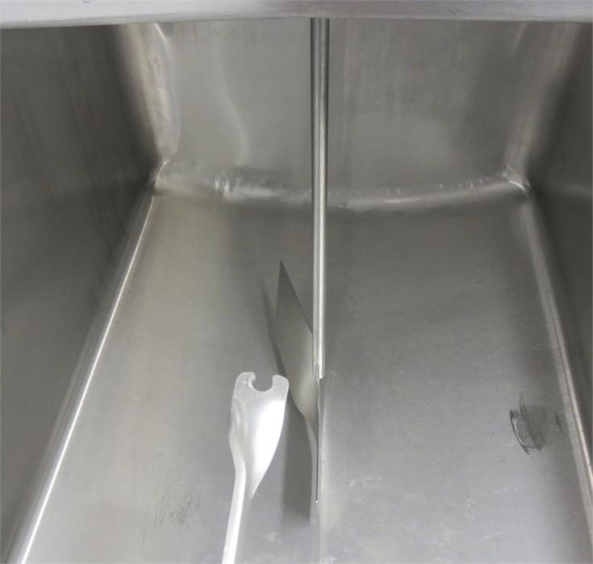 REFRIGERATED MIXING TANK - Image 5 of 7