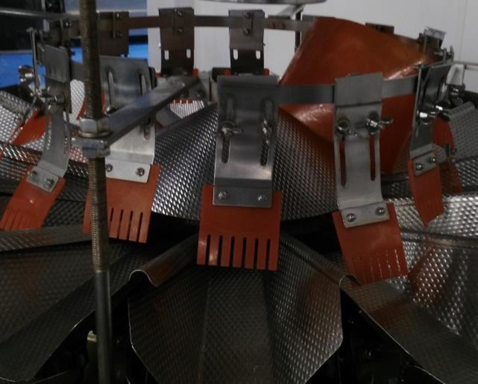 ISHIDA 14 HEAD MULTIHEAD WEIGHER - Image 4 of 5