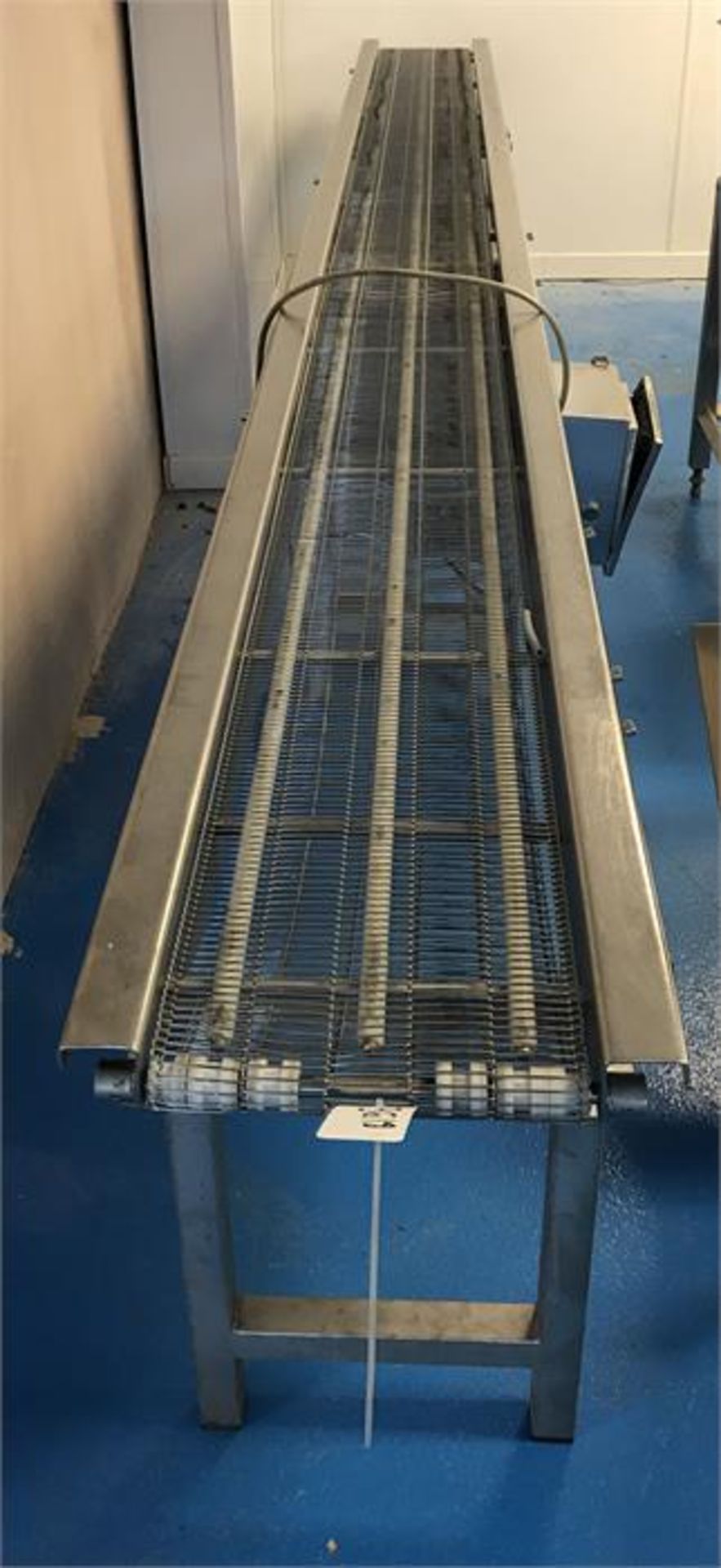 TRANSFER CONVEYOR